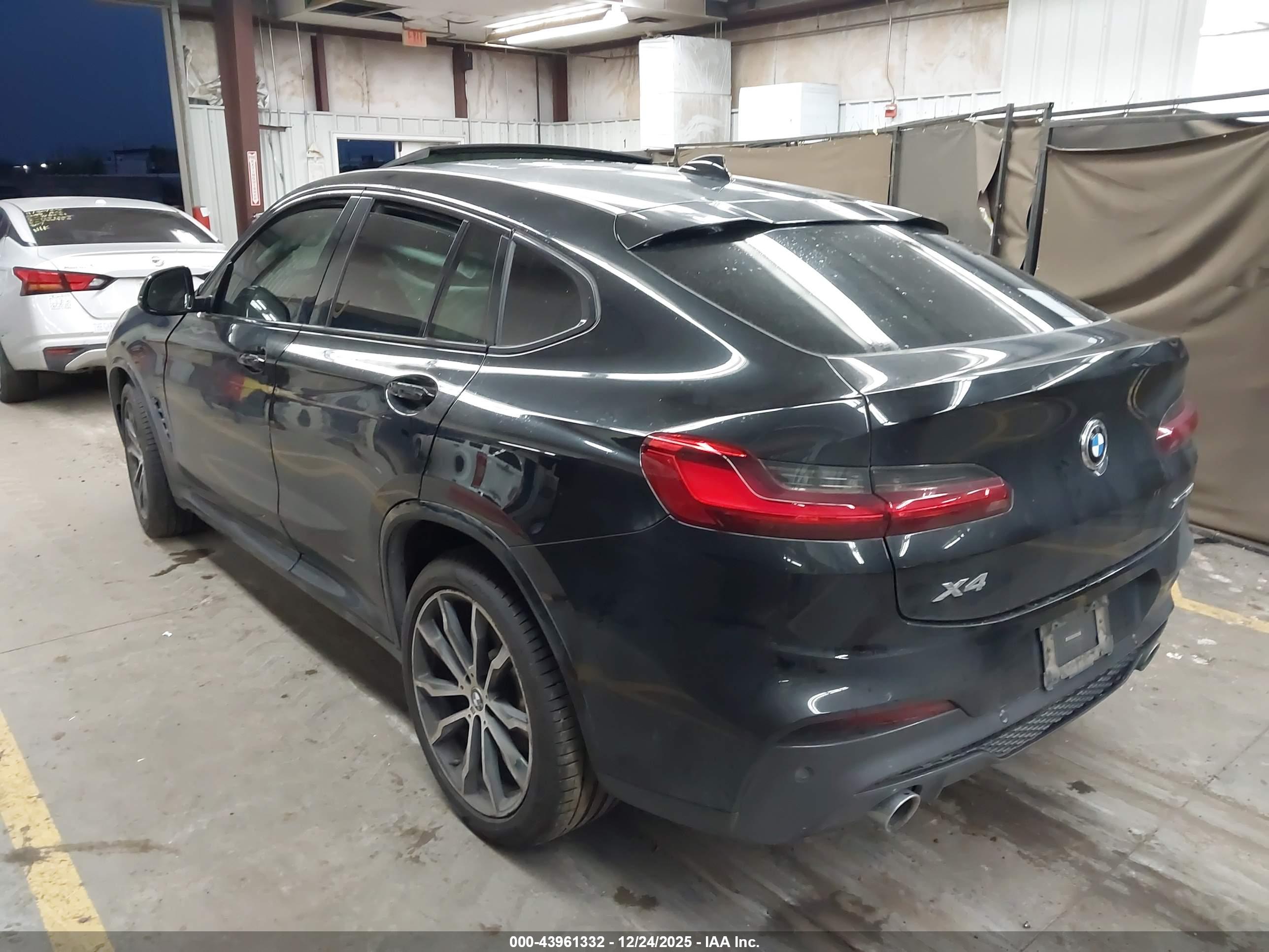 BMW X4 image 3
