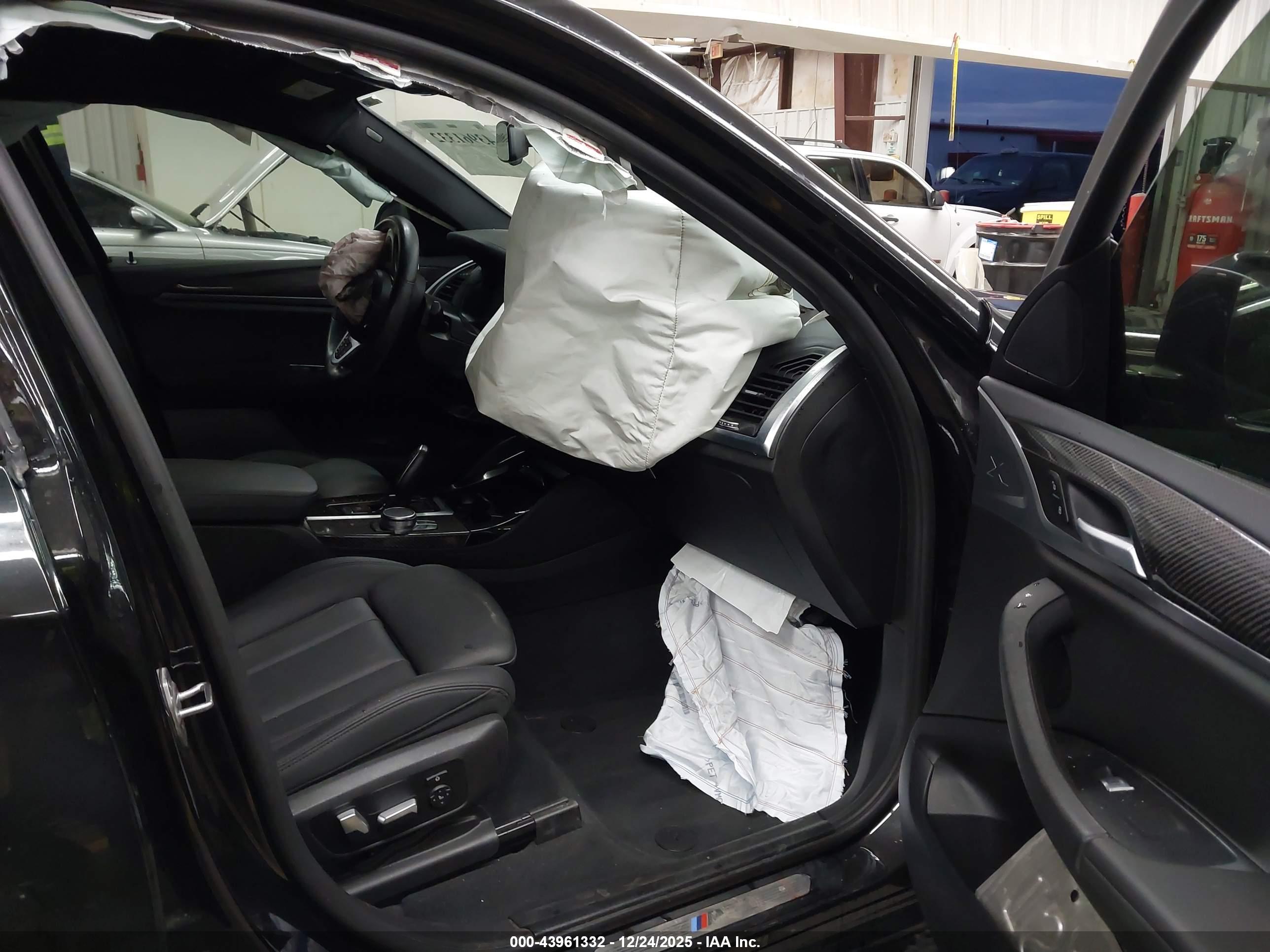BMW X4 image 5