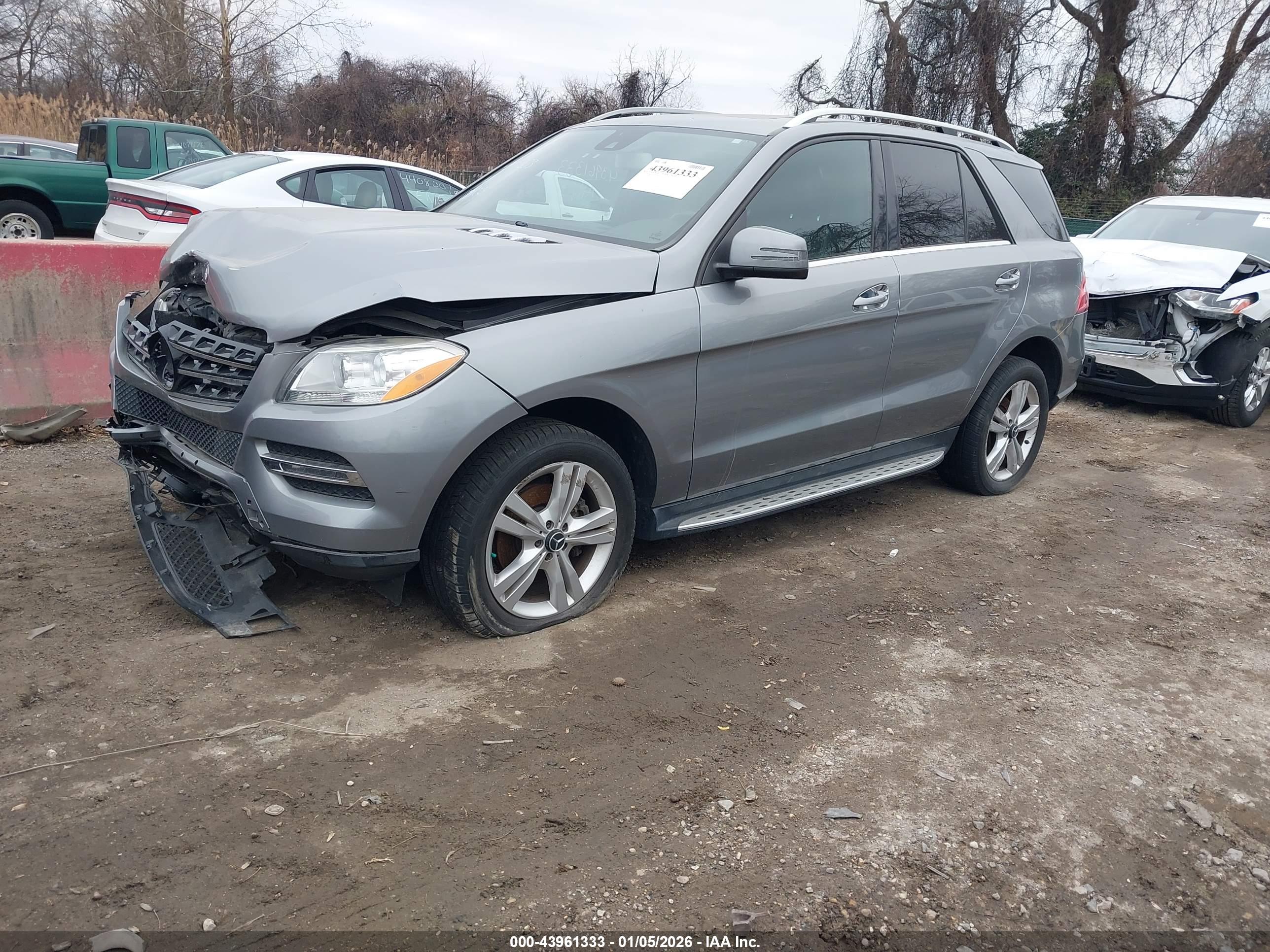 MERCEDES-BENZ ML image 2