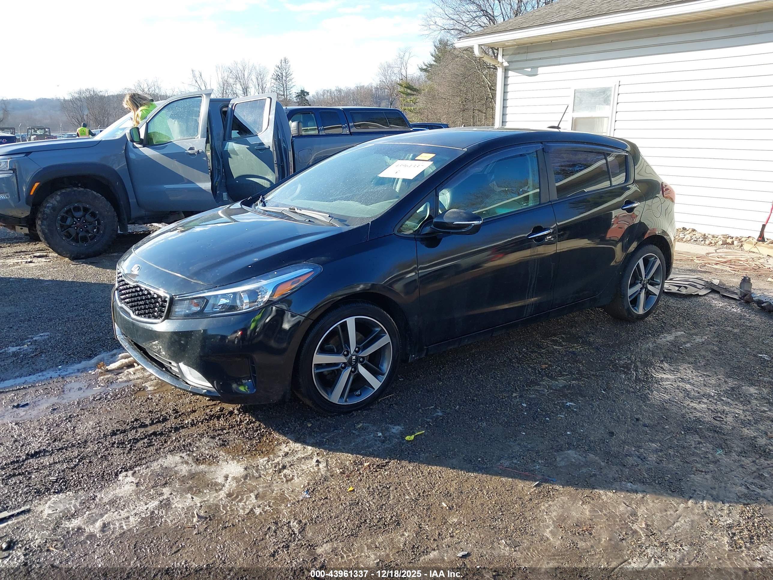 KIA FORTE image 2