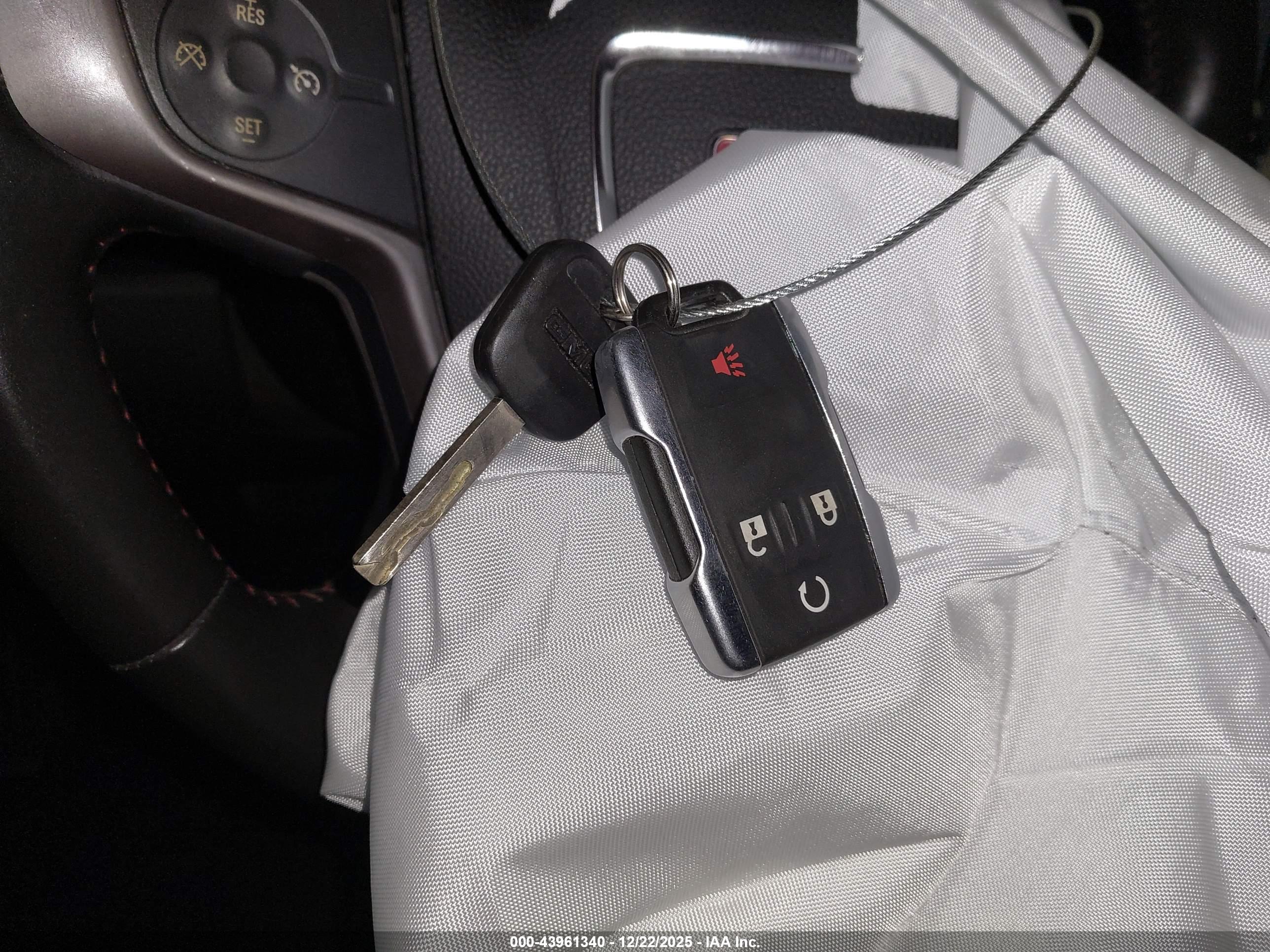 GMC CANYON image 11