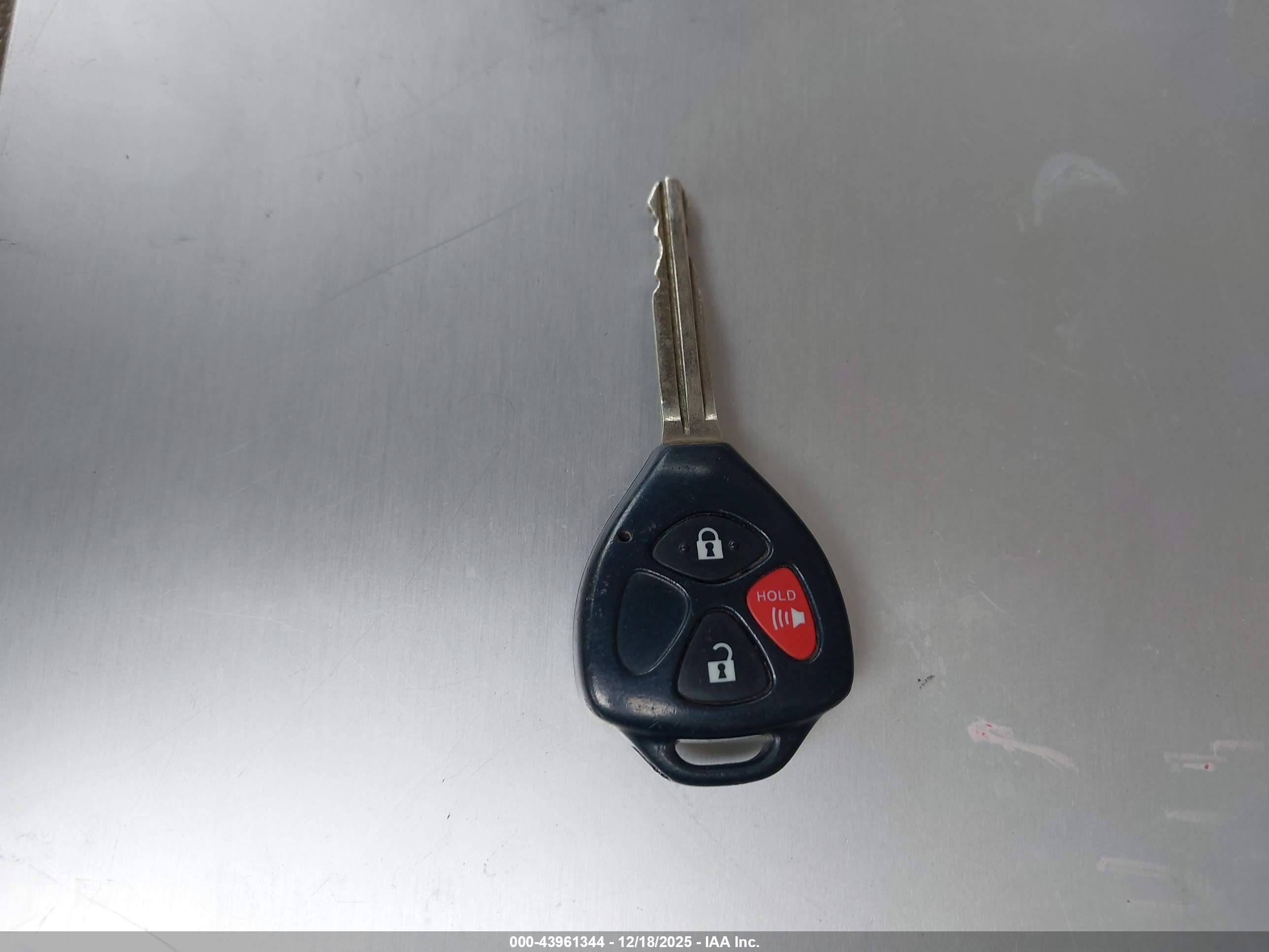 TOYOTA 4RUNNER image 11
