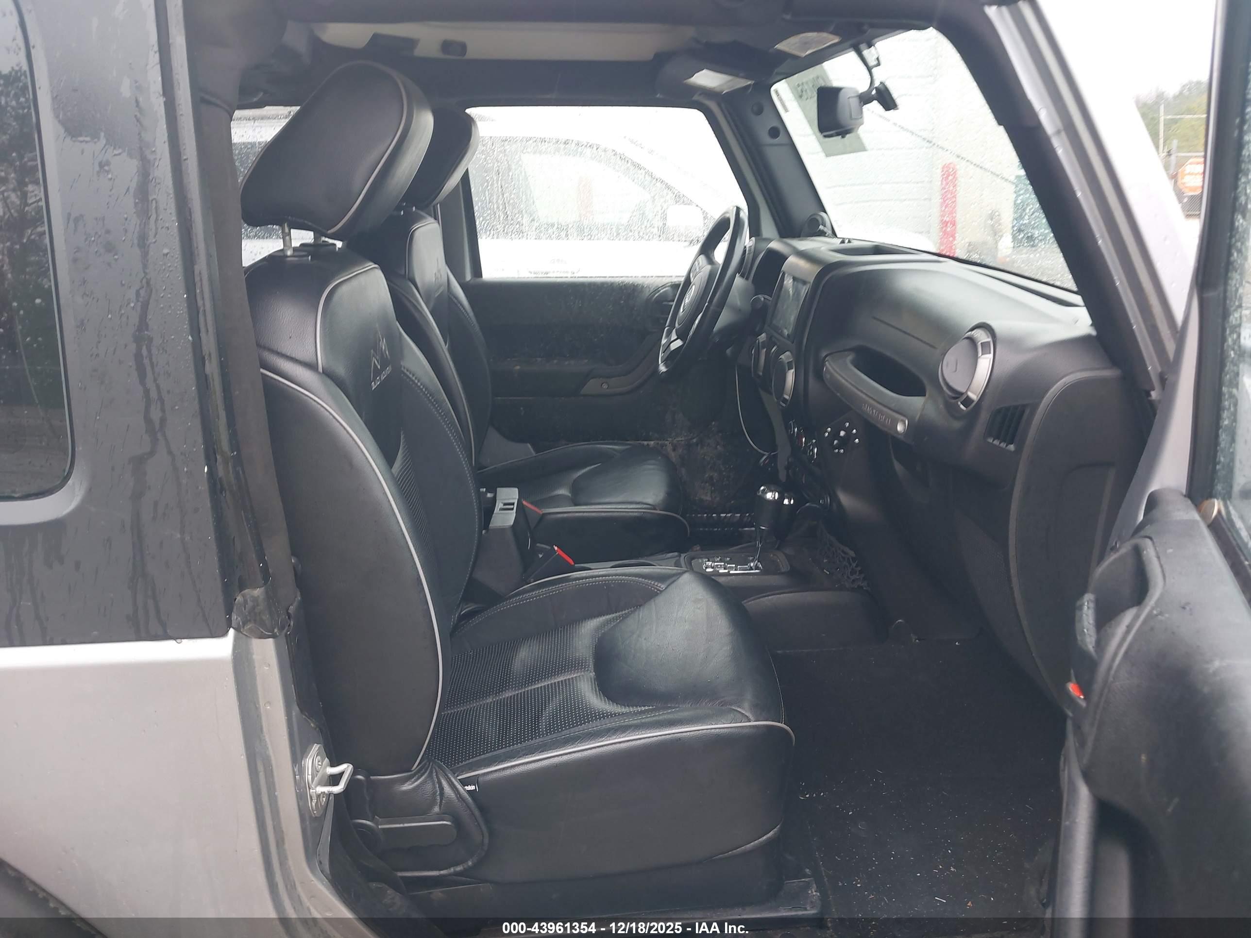 JEEP WRANGLER image 5