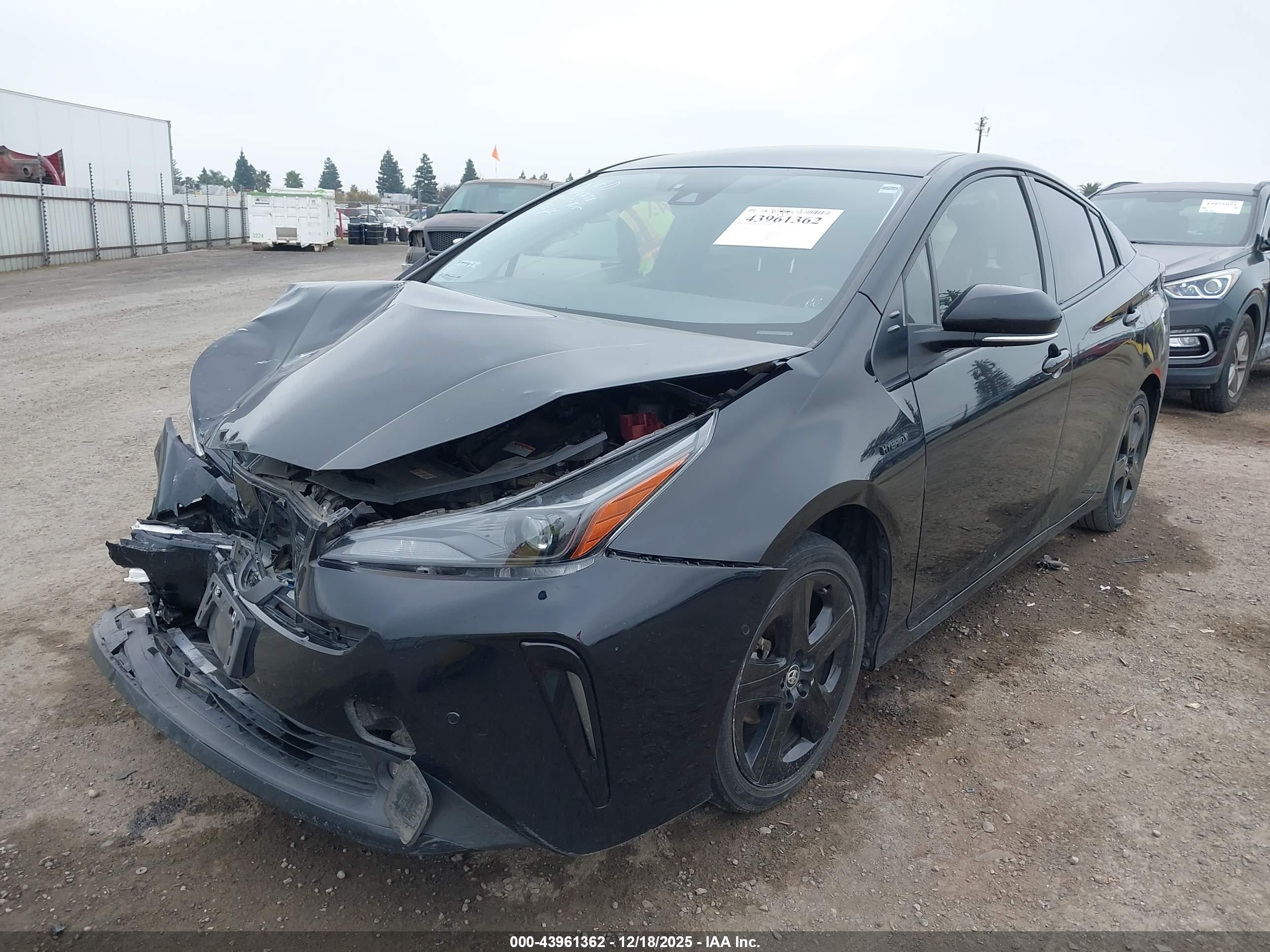 TOYOTA PRIUS image 2