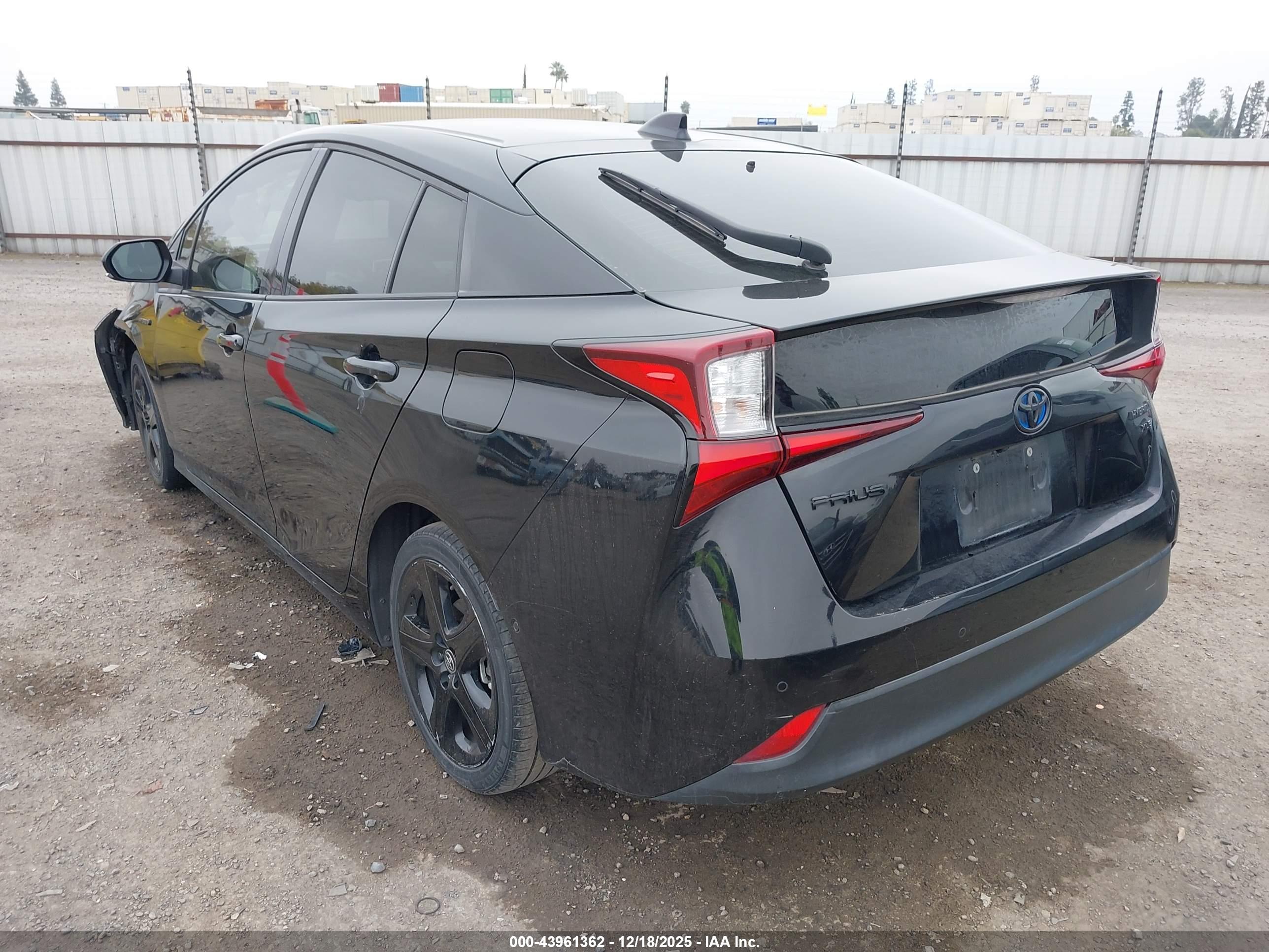 TOYOTA PRIUS image 3