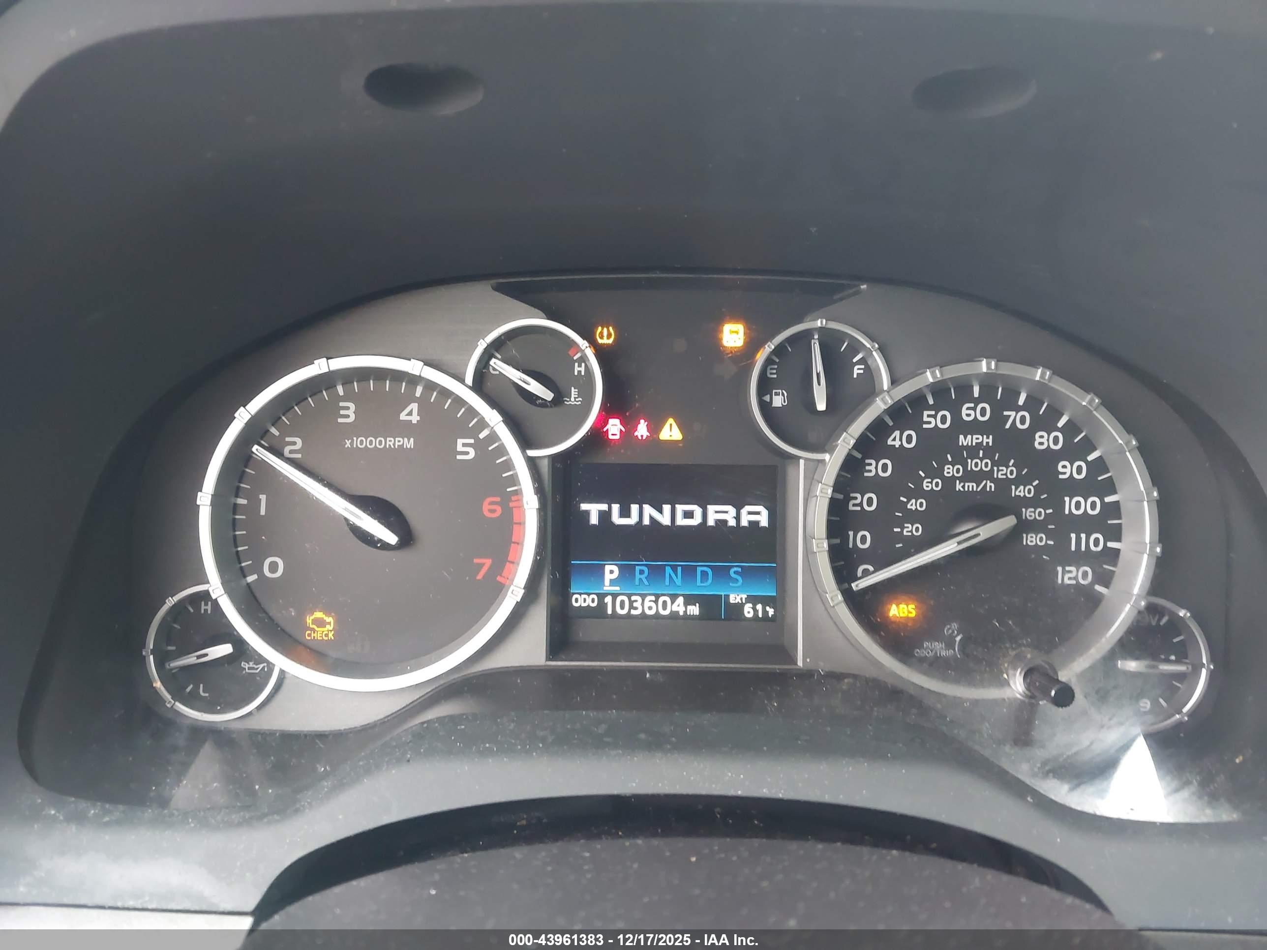 TOYOTA TUNDRA image 7