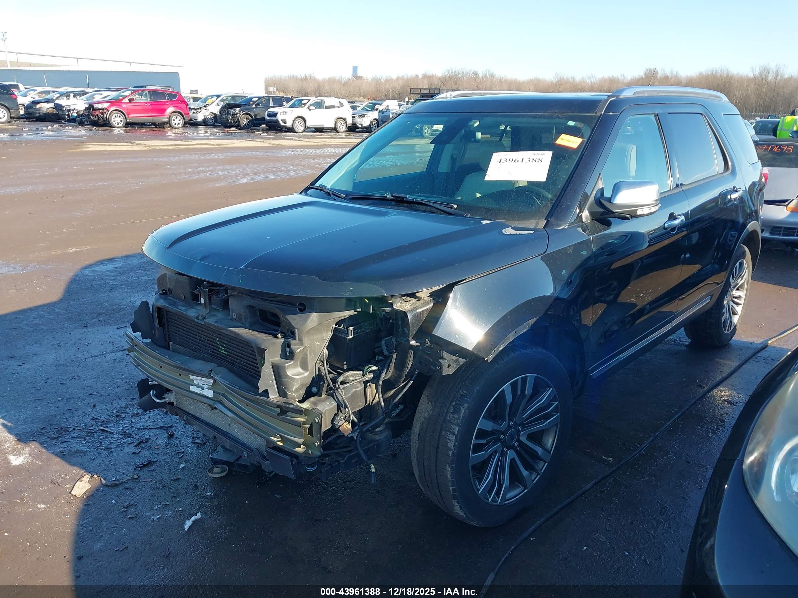 FORD EXPLORER image 2
