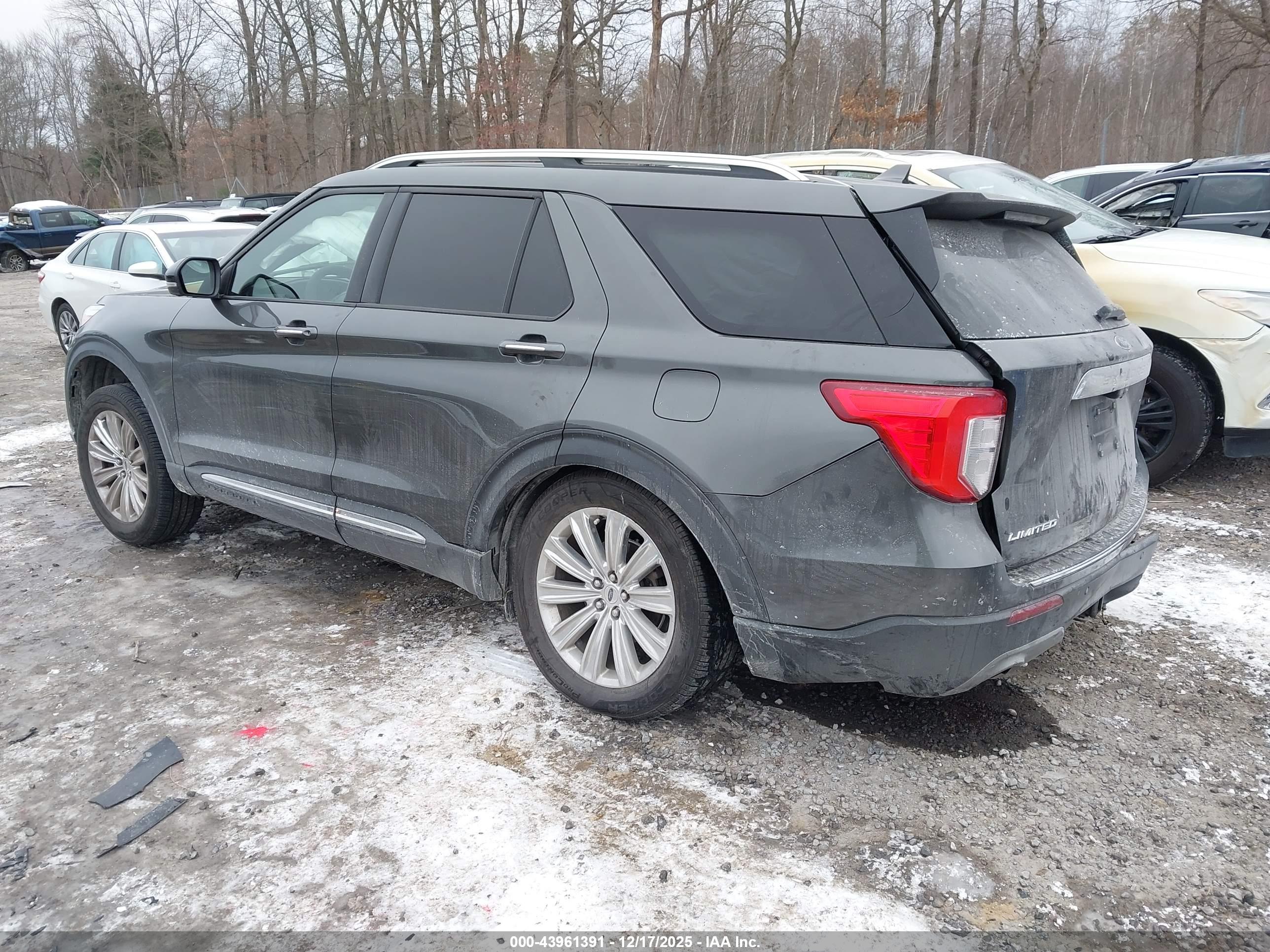 FORD EXPLORER image 3