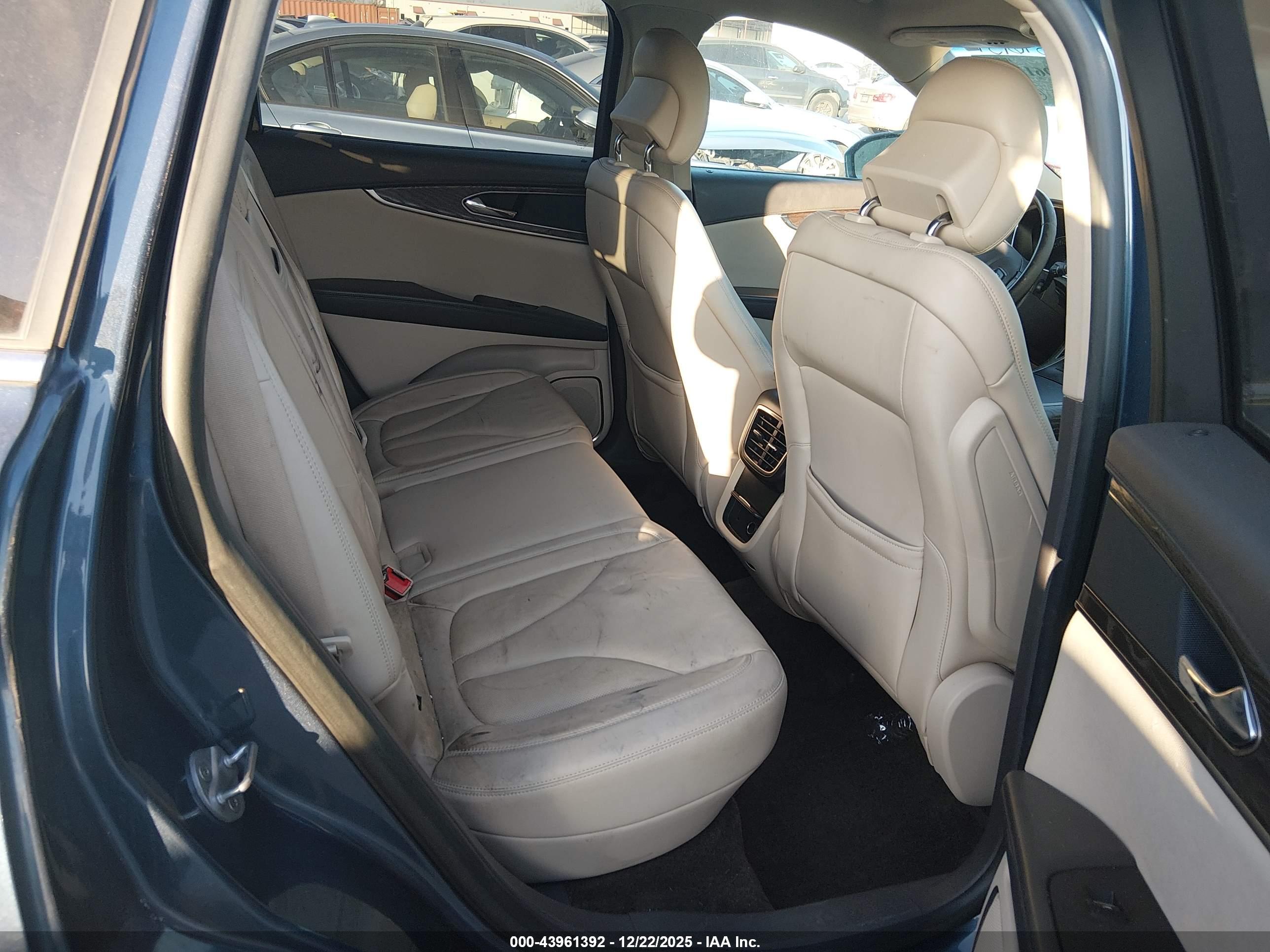 LINCOLN MKX image 8