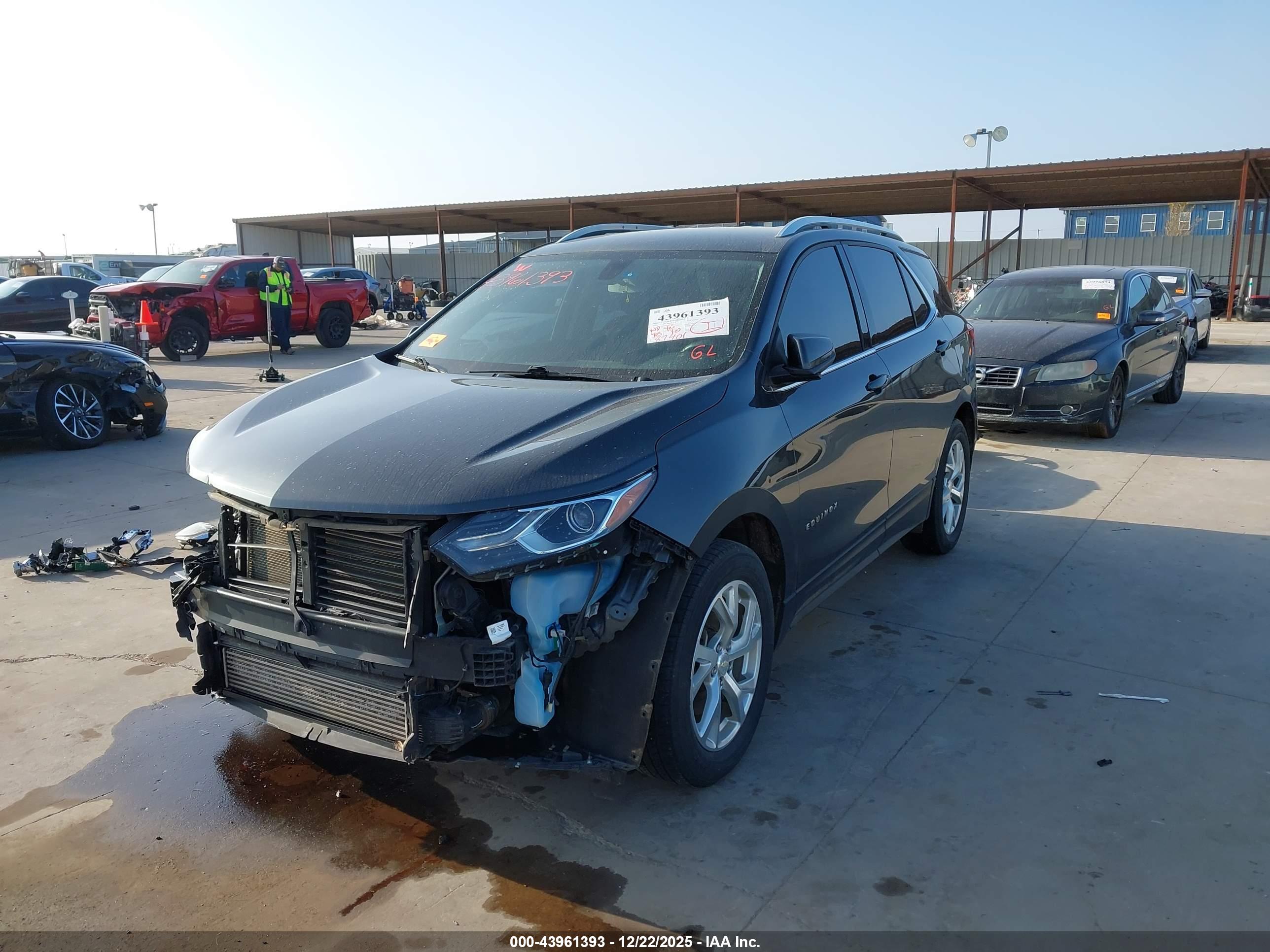 CHEVROLET EQUINOX image 2
