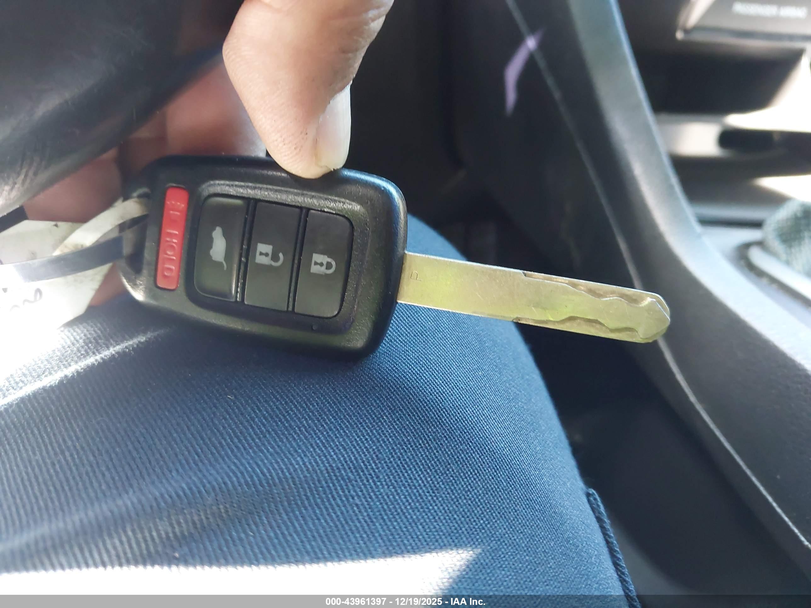 HONDA CIVIC image 11