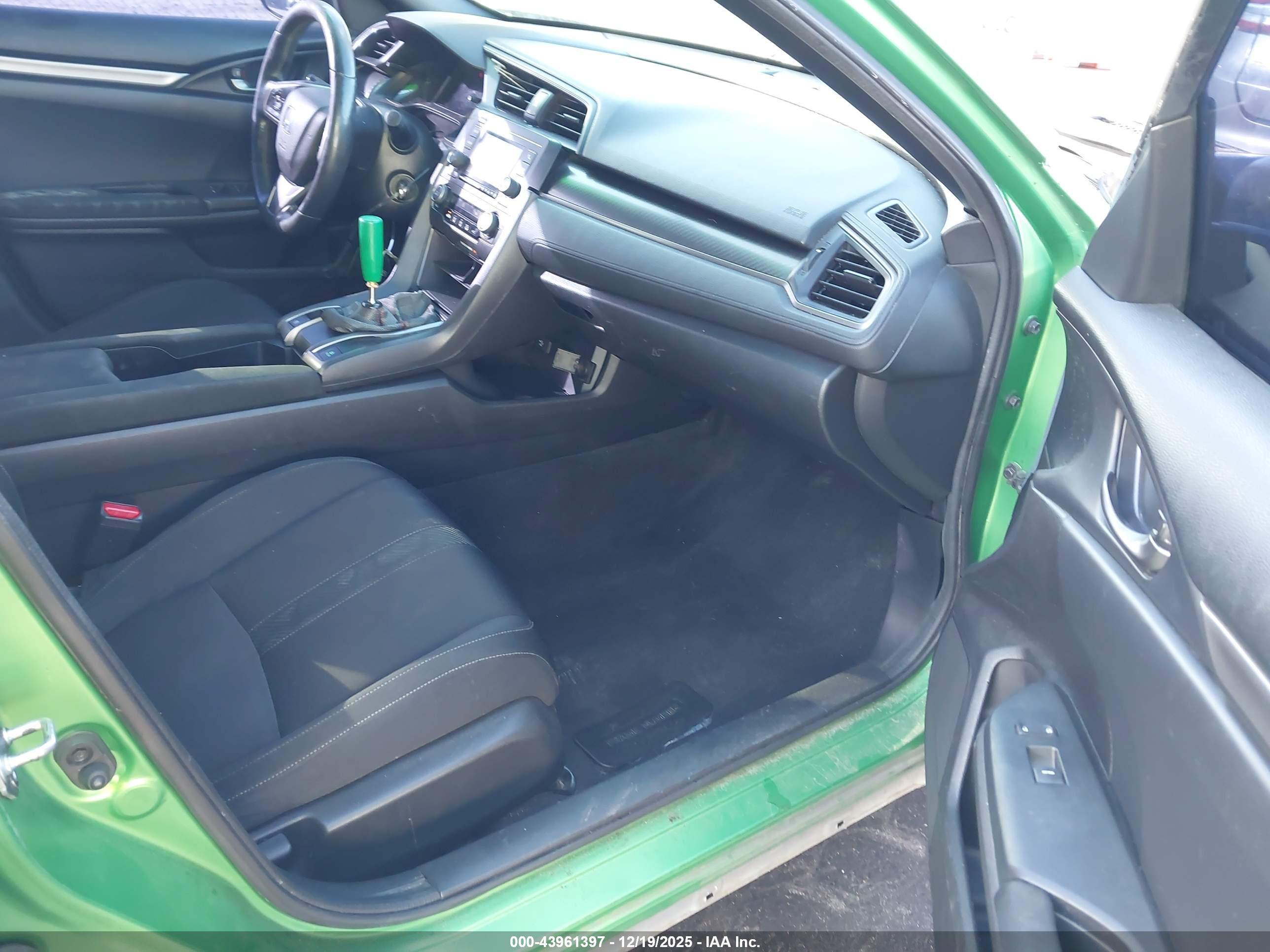 HONDA CIVIC image 5