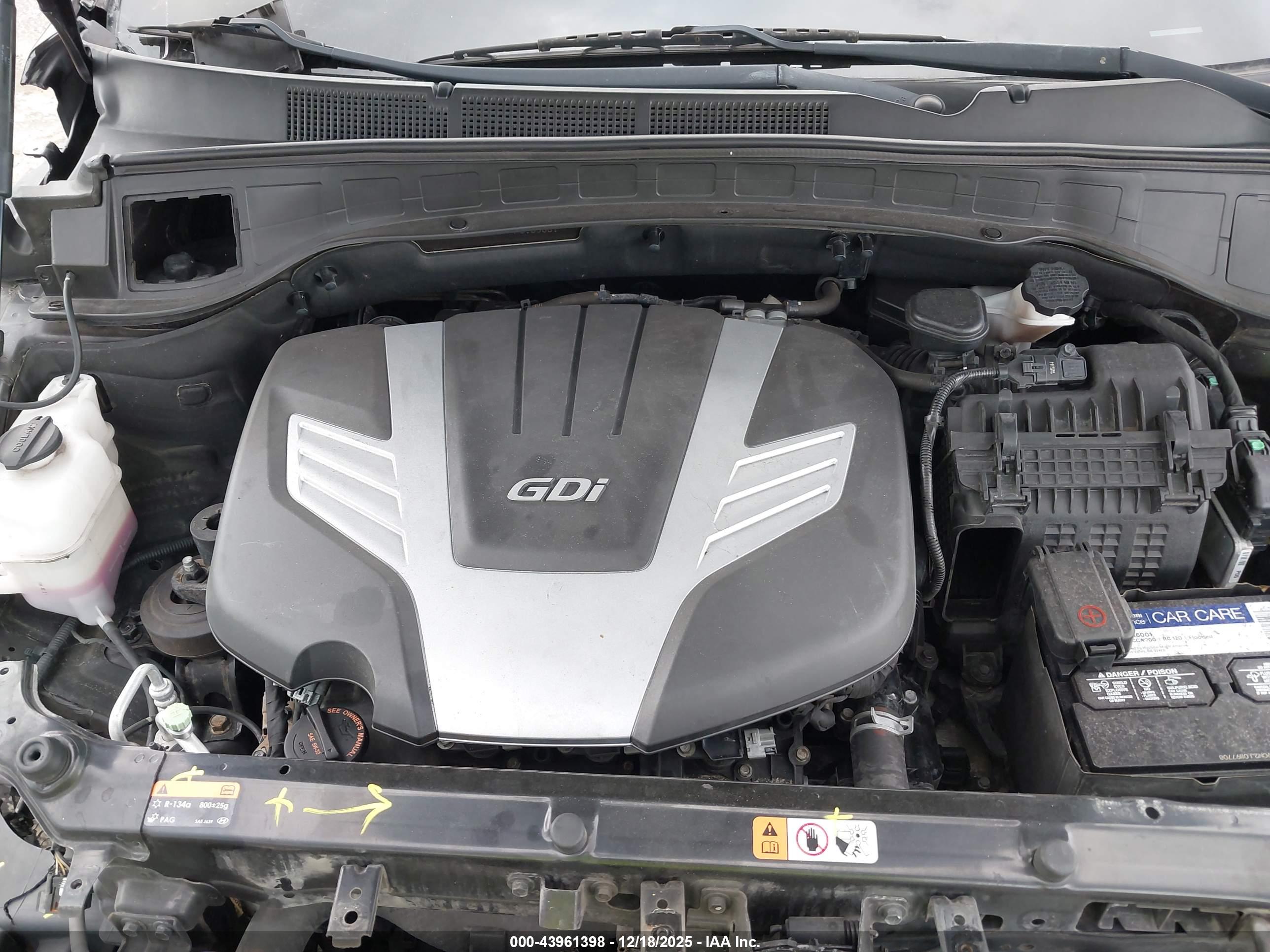 HYUNDAI SANTA image 10