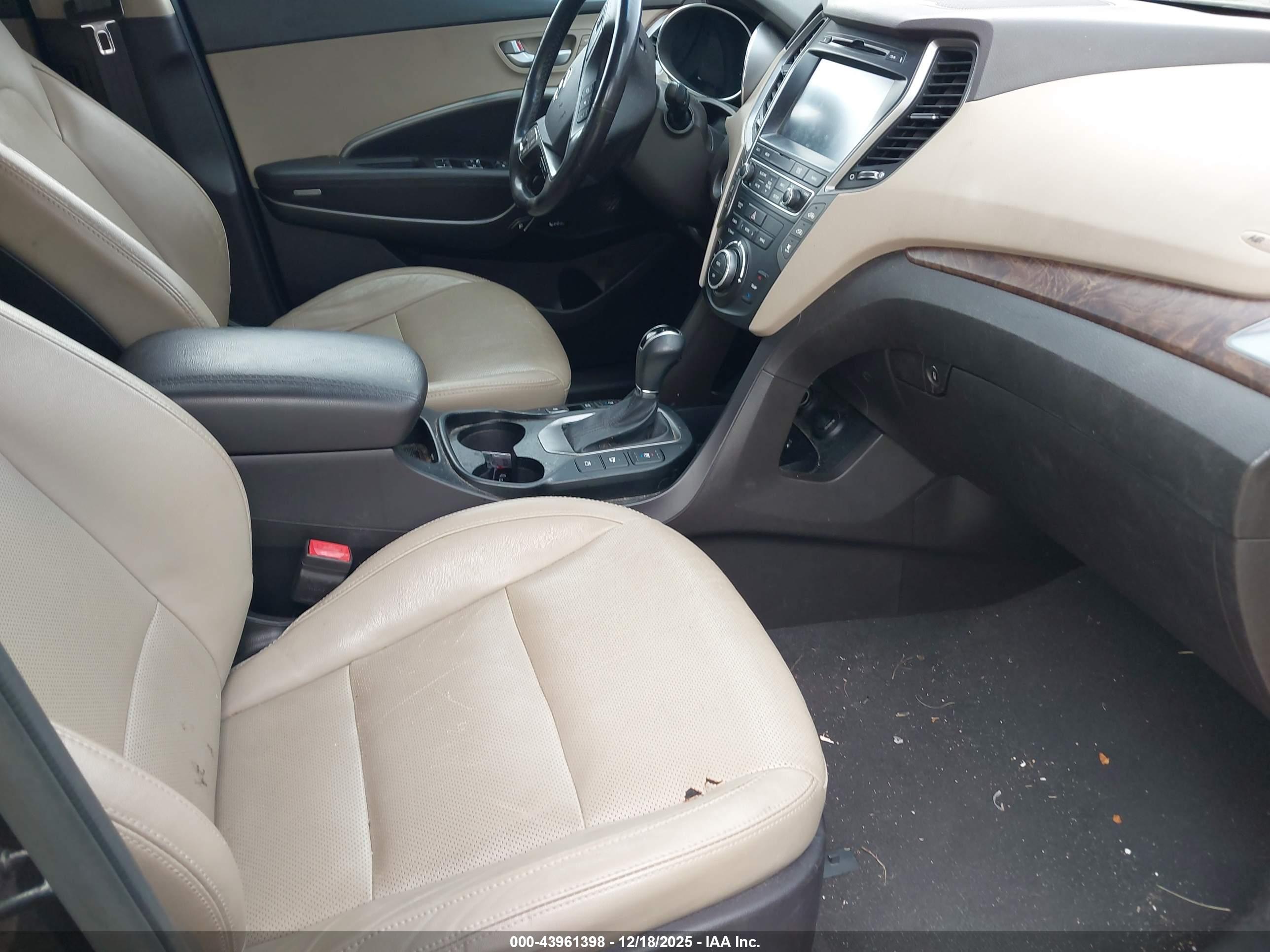 HYUNDAI SANTA image 5