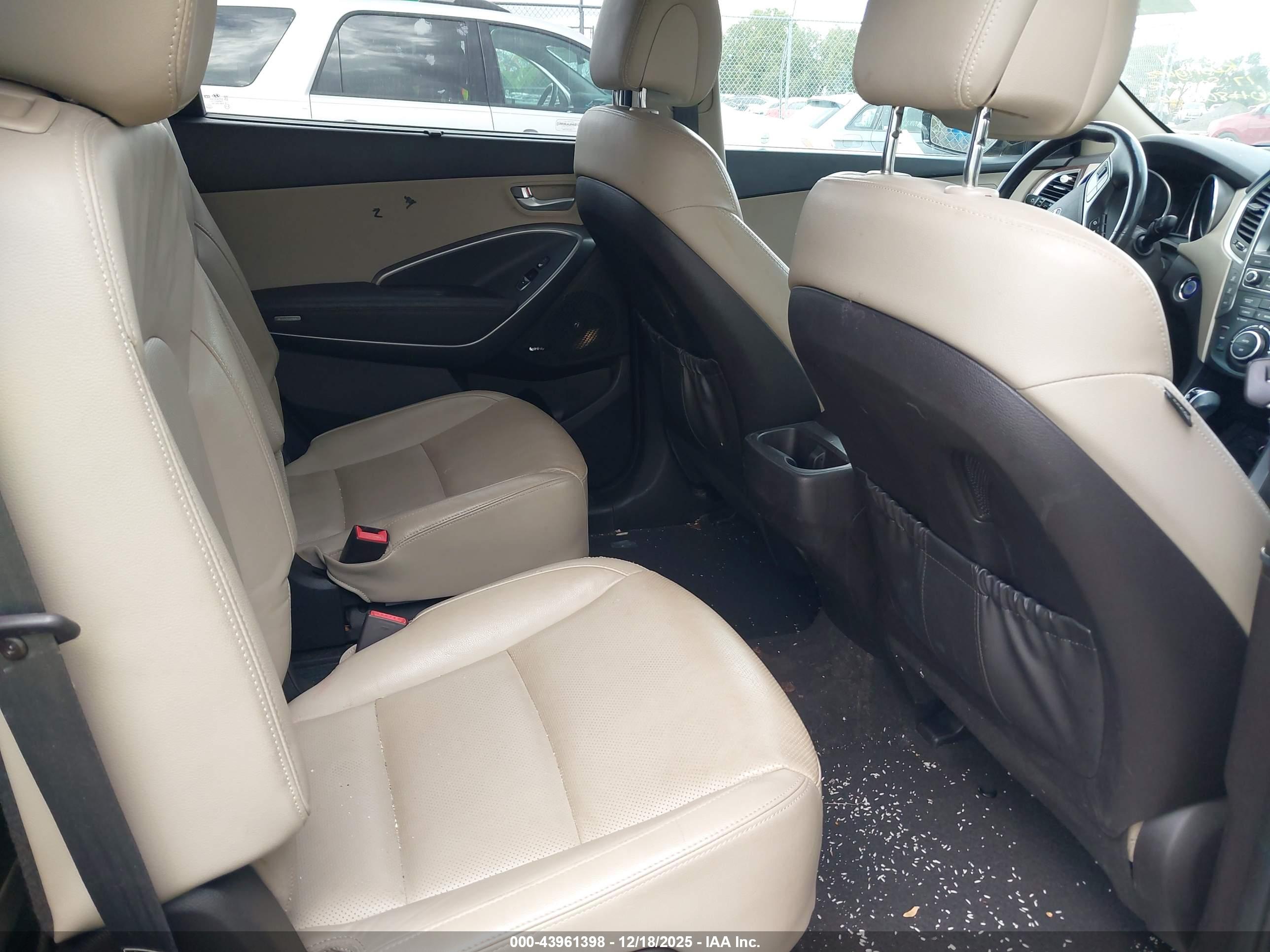 HYUNDAI SANTA image 8
