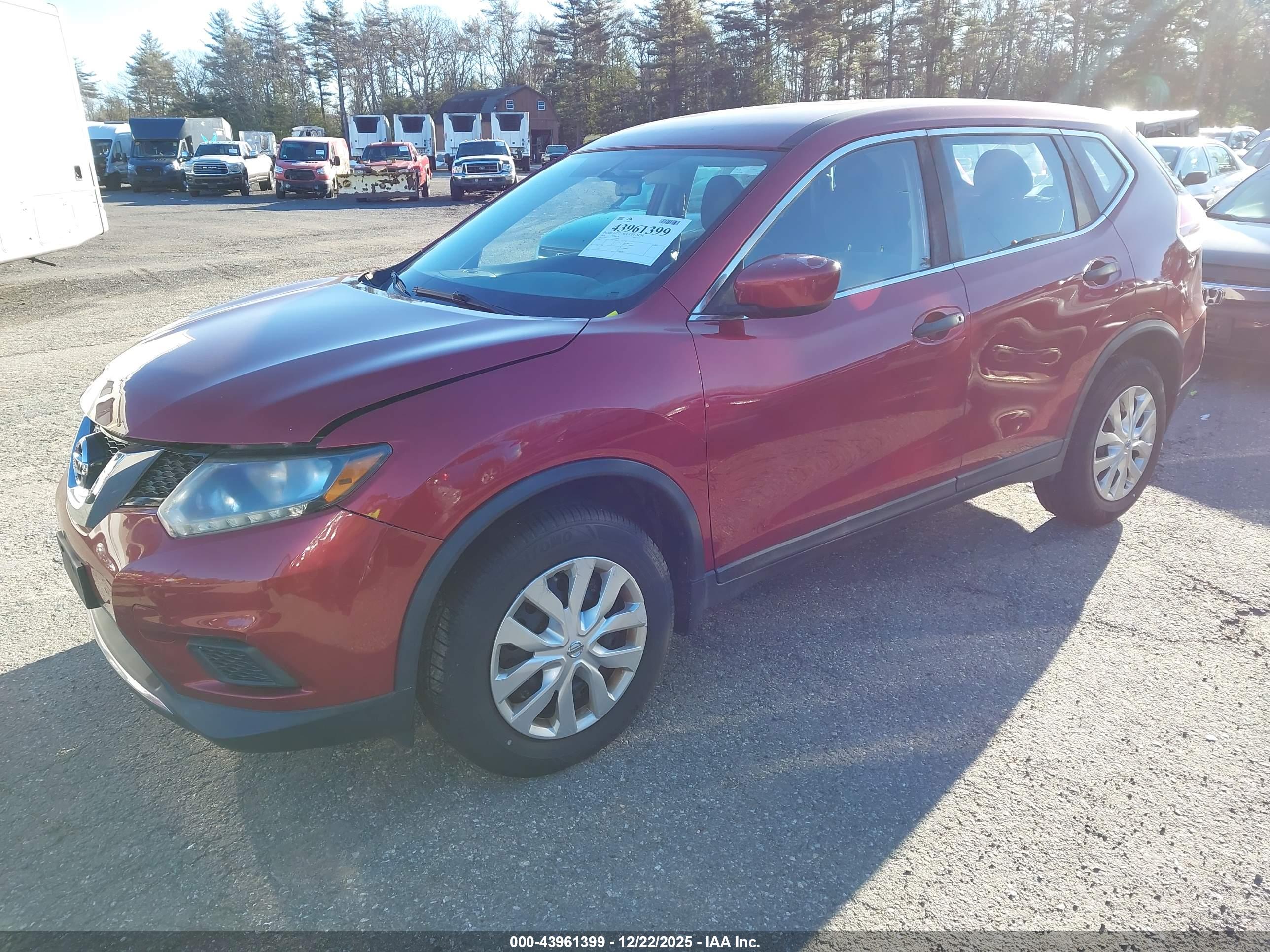 NISSAN ROGUE image 2