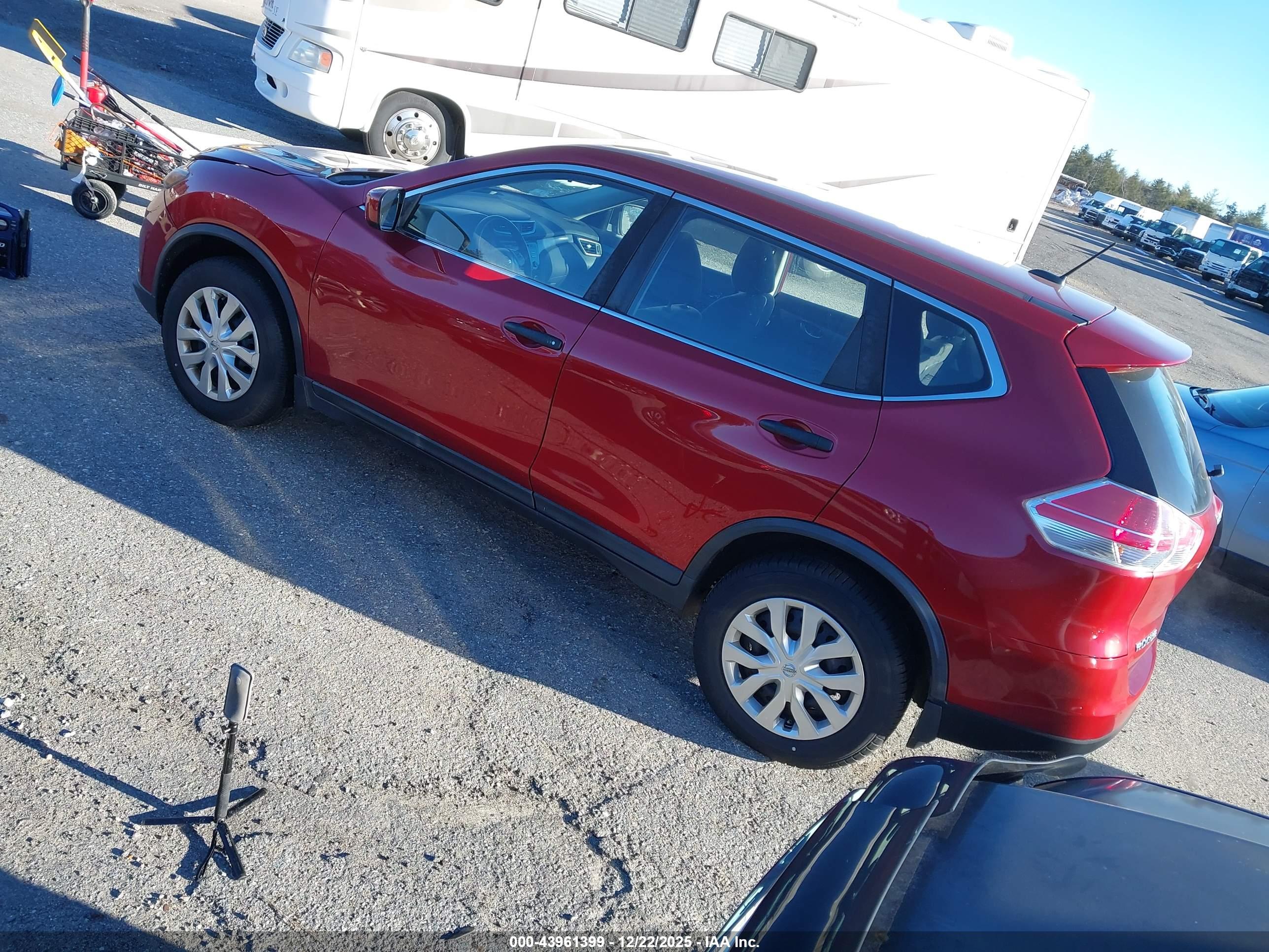 NISSAN ROGUE image 3