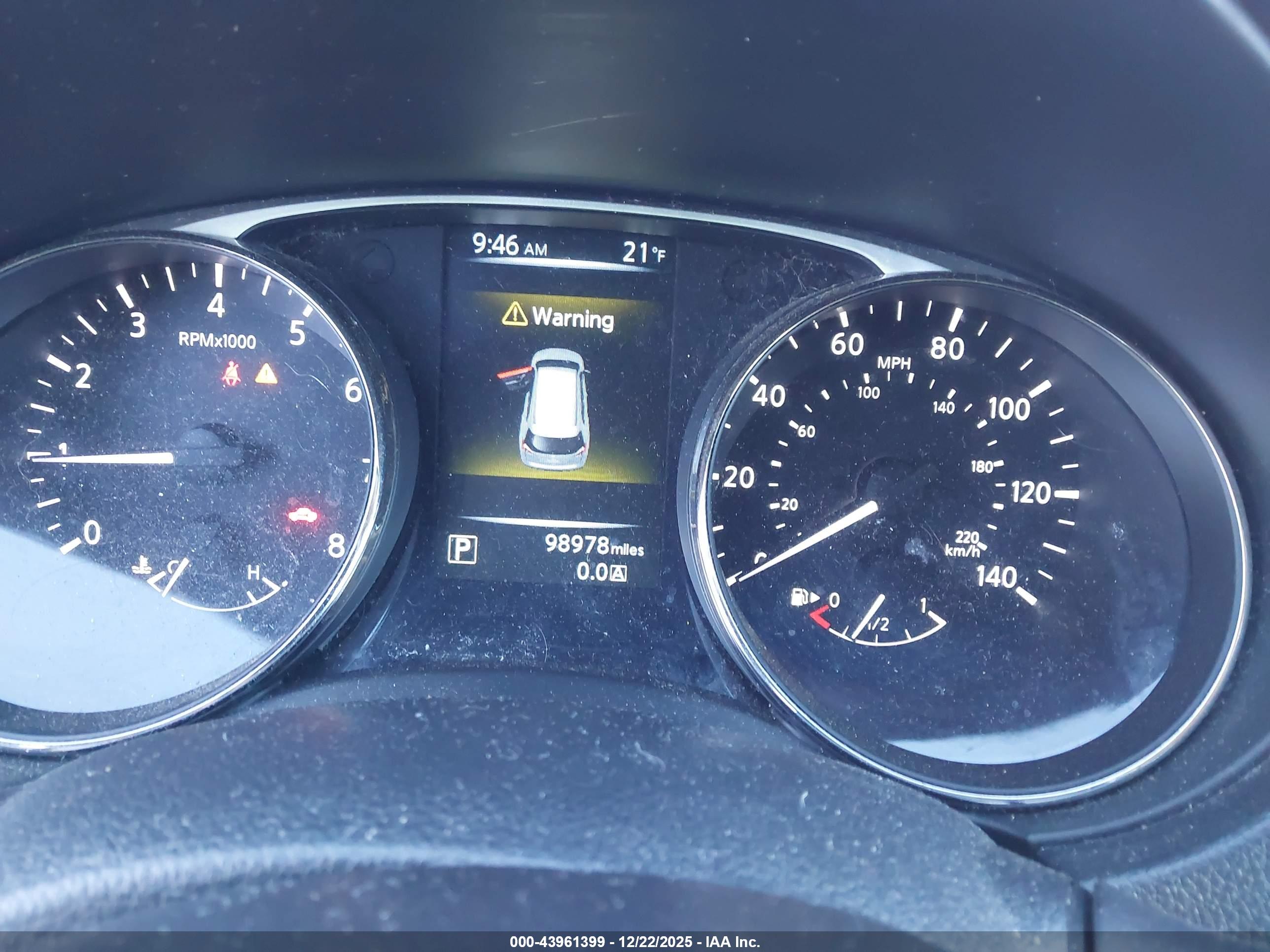 NISSAN ROGUE image 7