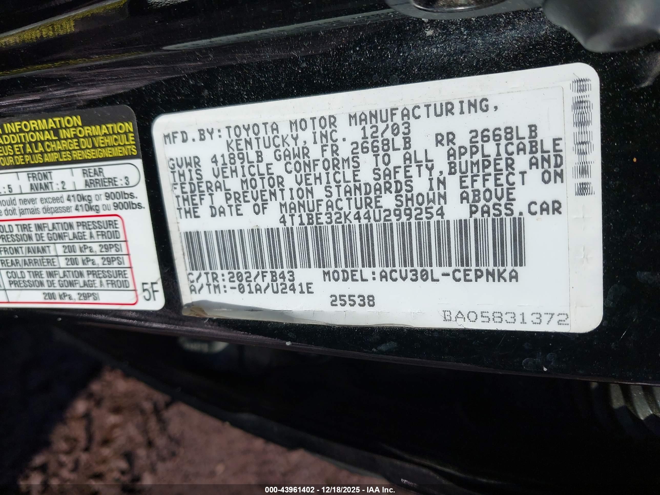 TOYOTA CAMRY image 9