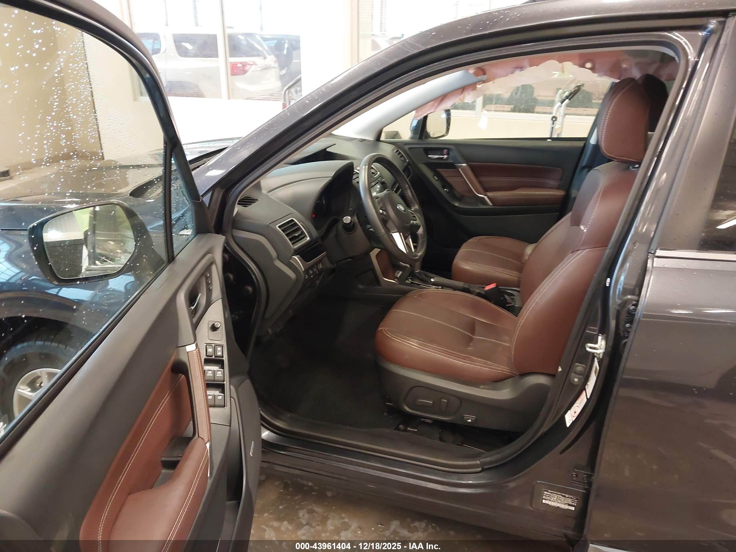 SUBARU FORESTER image 5