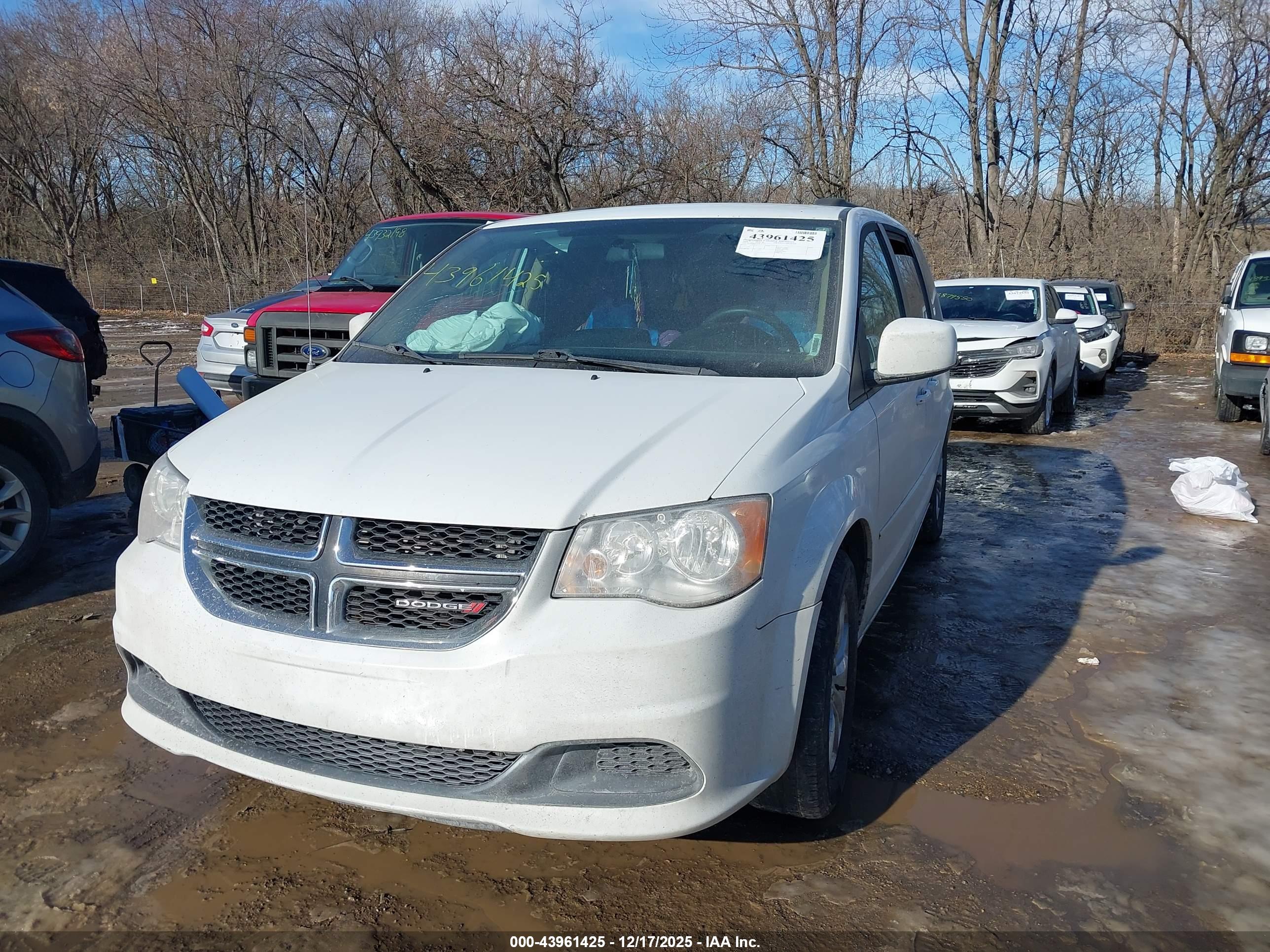 DODGE GRAND image 2