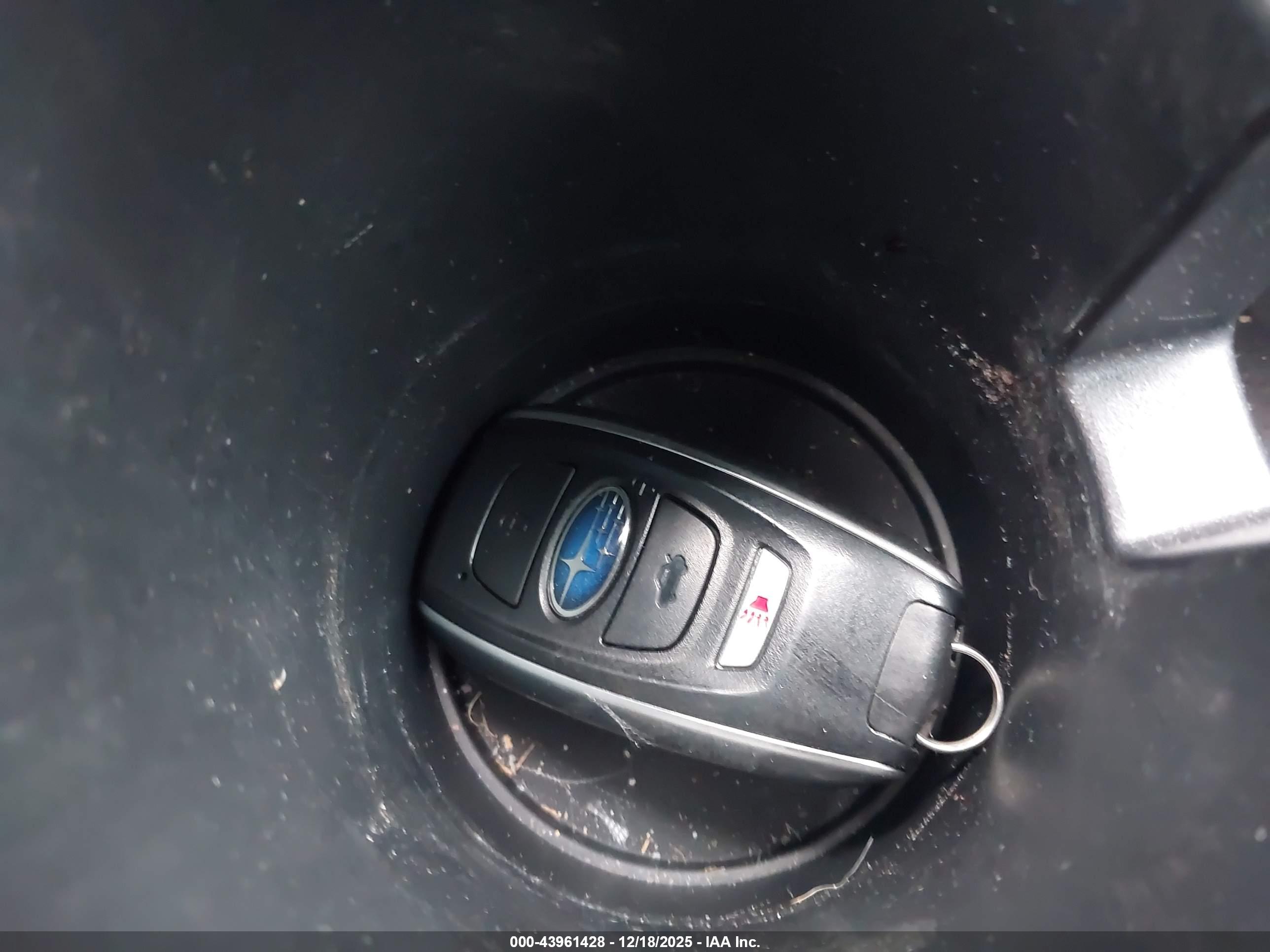 SUBARU OUTBACK image 11