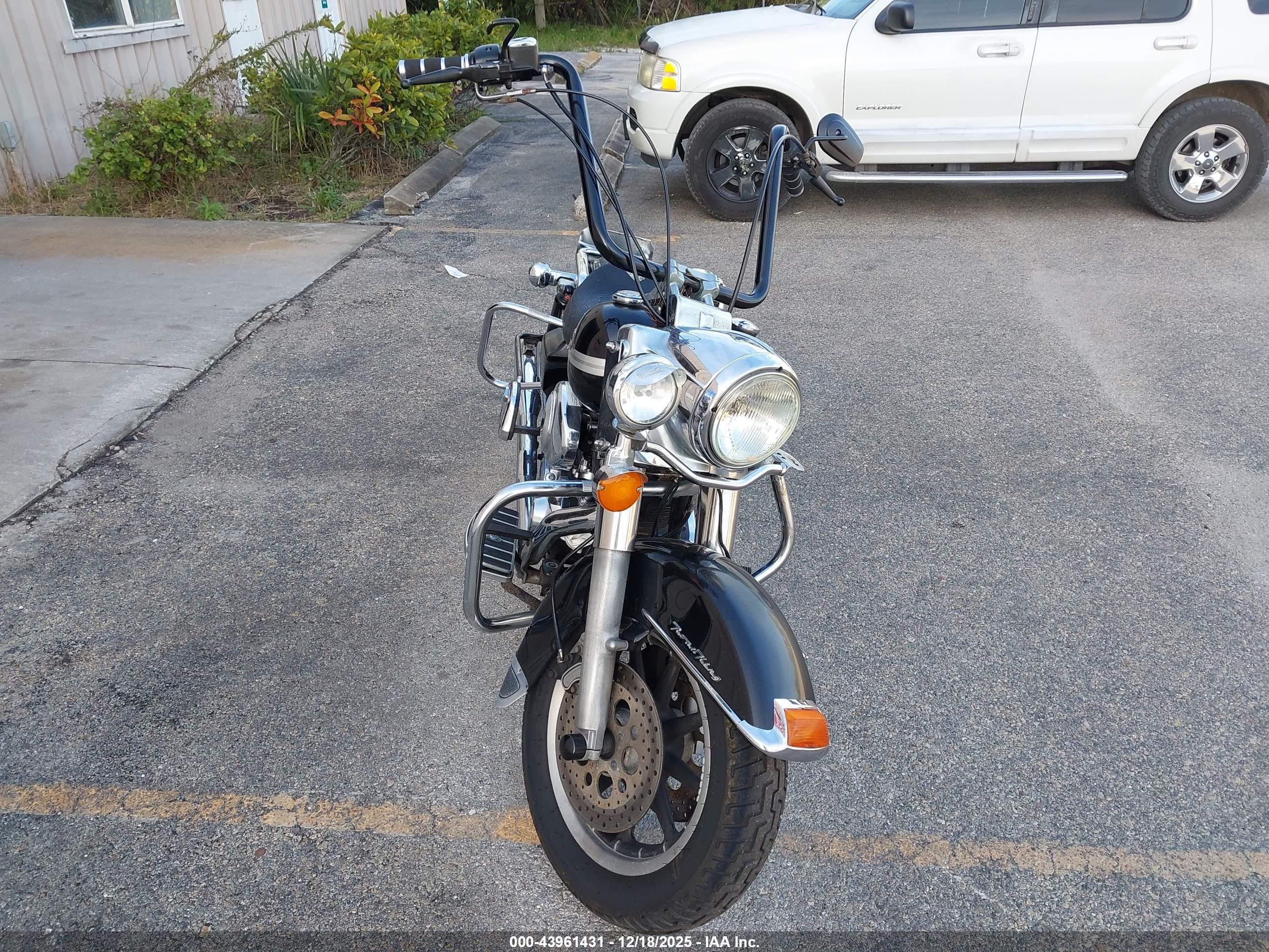 HARLEY-DAVIDSON FLHR image 5