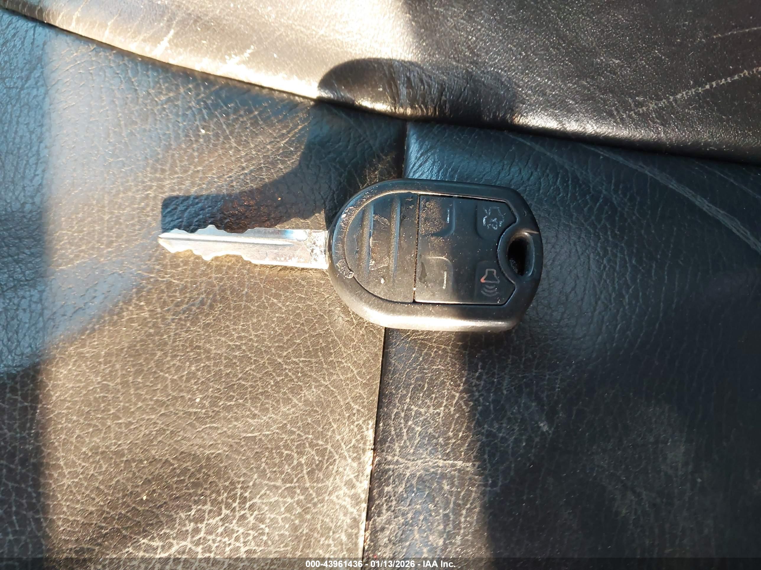 FORD FUSION image 11