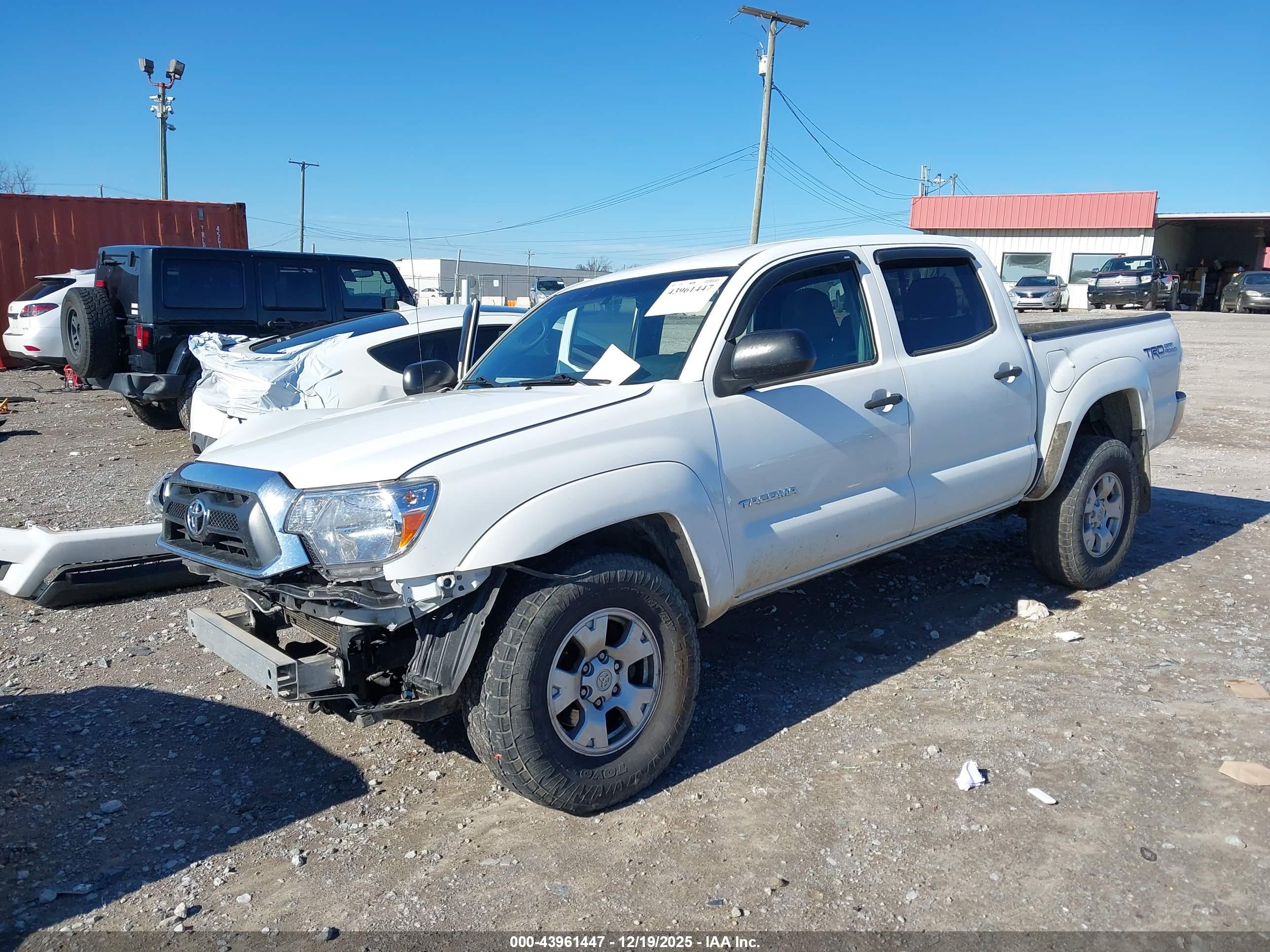 TOYOTA TACOMA image 2