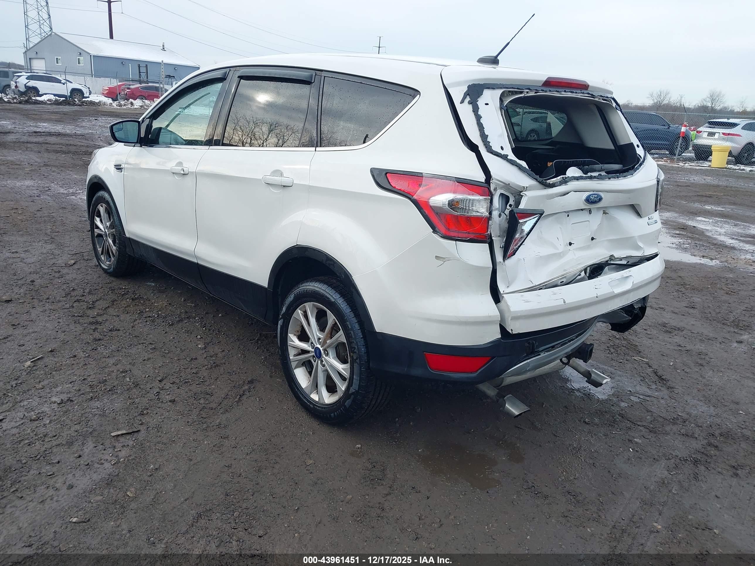 FORD ESCAPE image 3