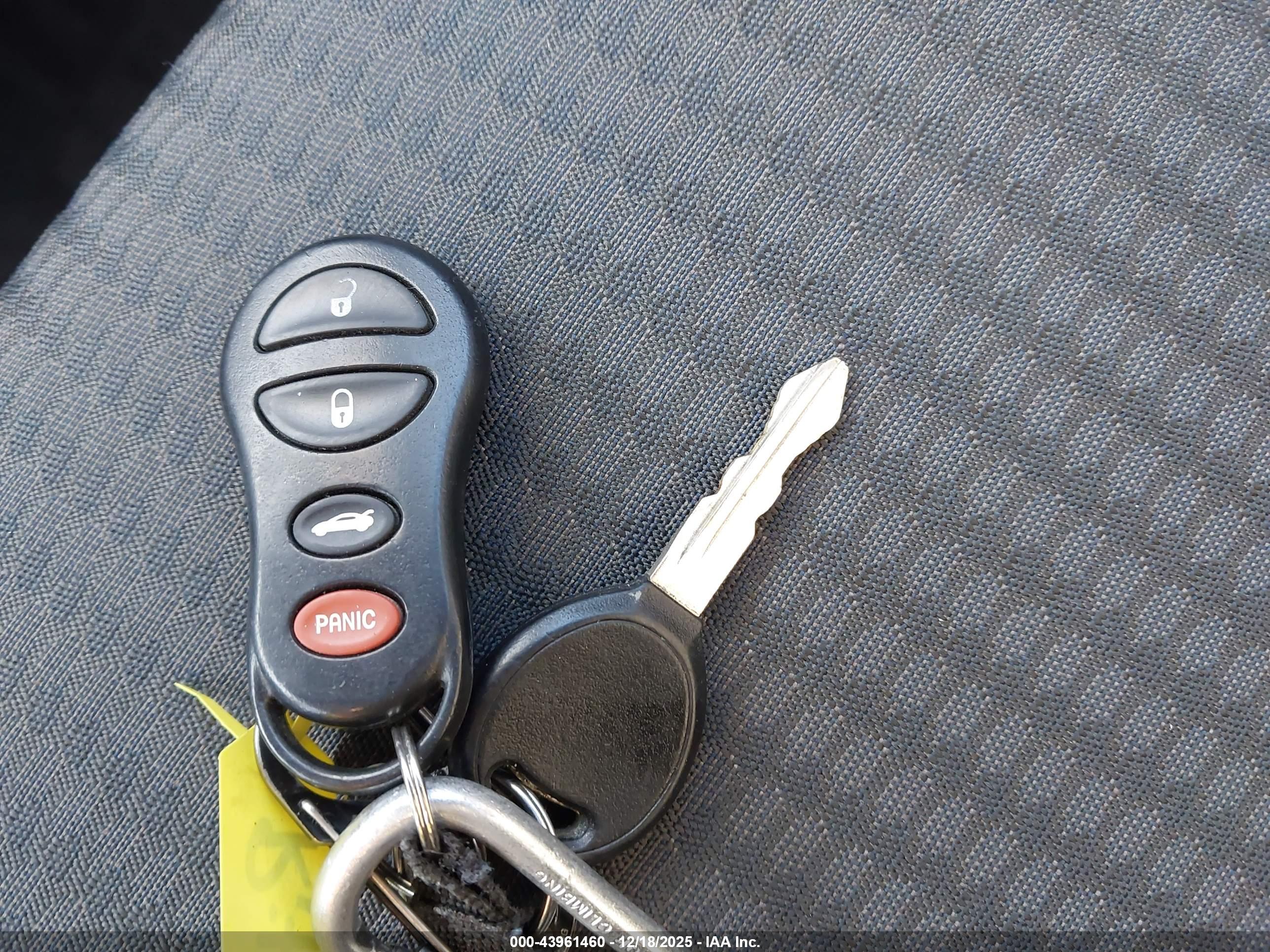JEEP LIBERTY image 11