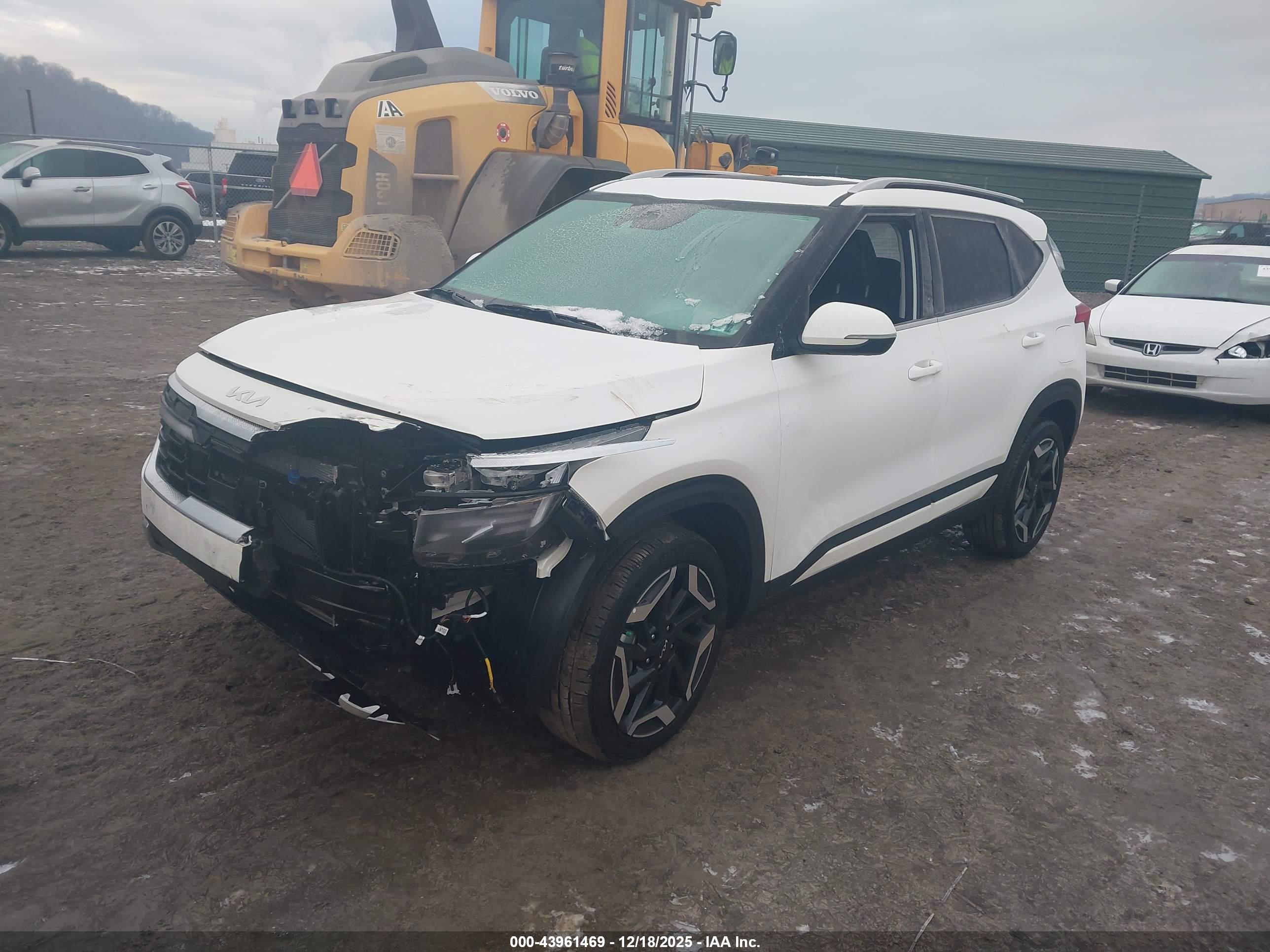 KIA SELTOS image 2