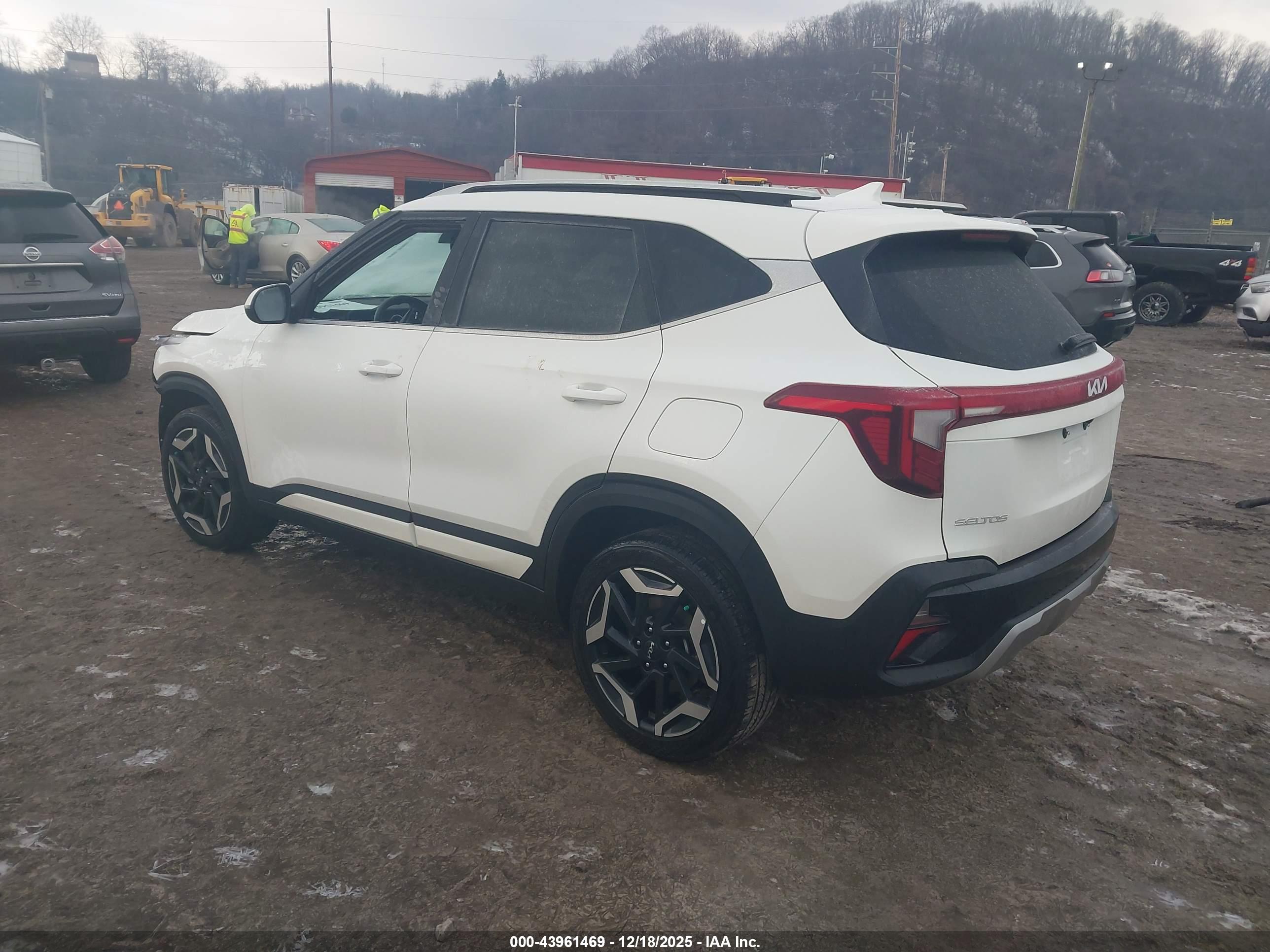 KIA SELTOS image 3