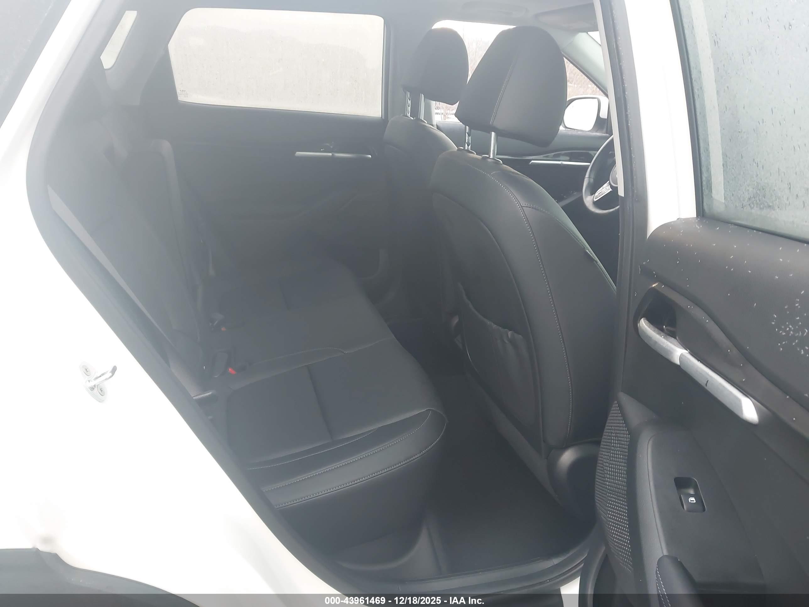 KIA SELTOS image 8