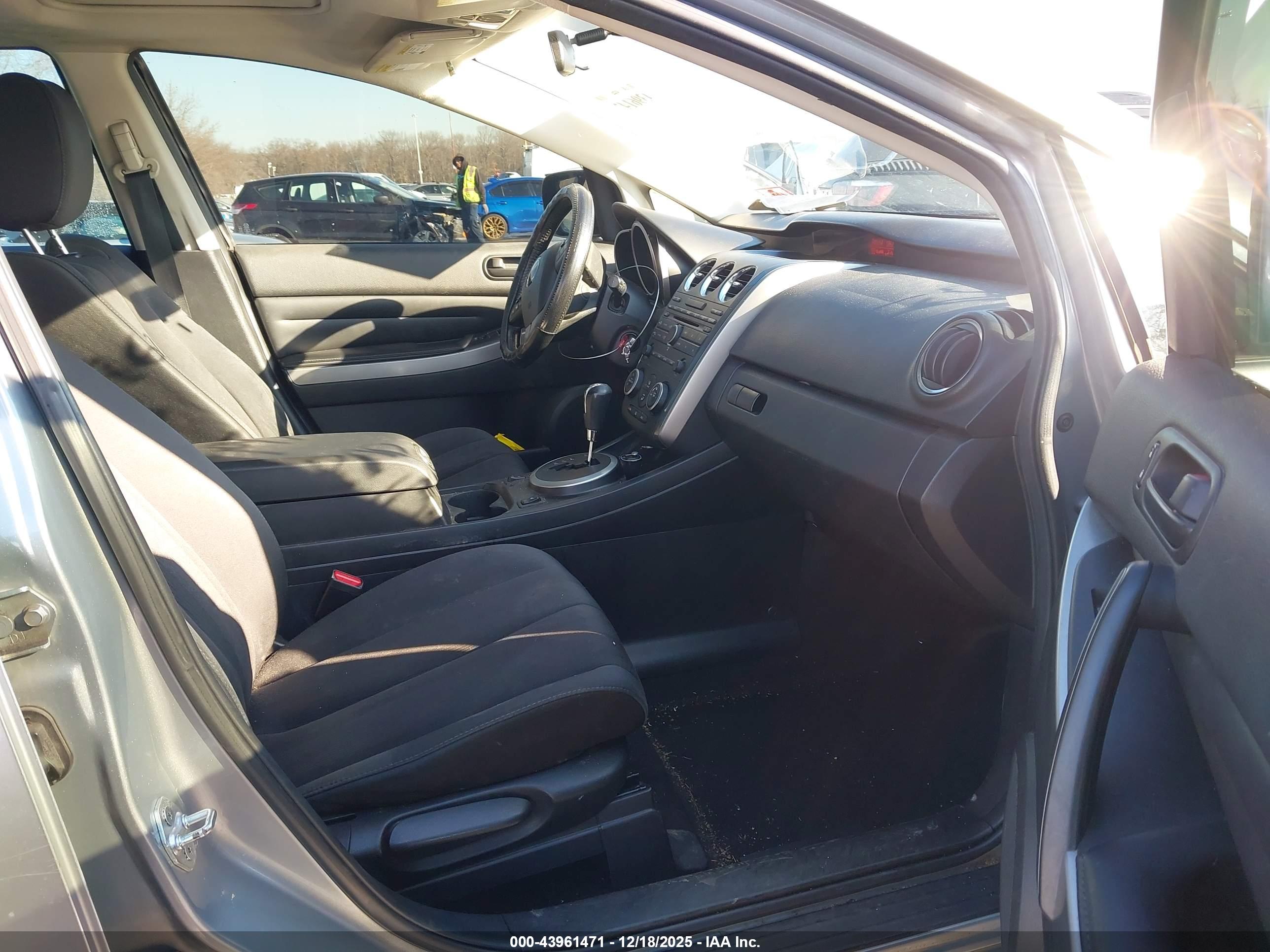 MAZDA CX-7 image 5