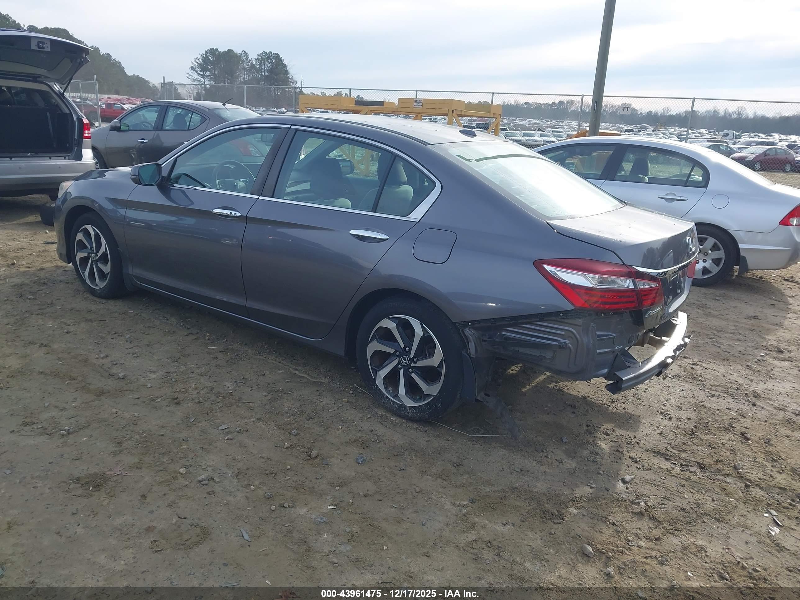 HONDA ACCORD image 3