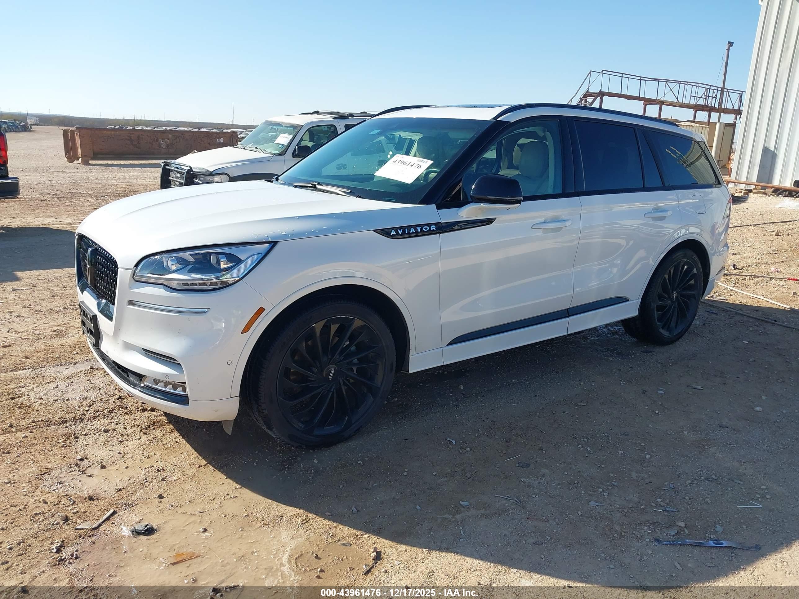 LINCOLN AVIATOR image 2
