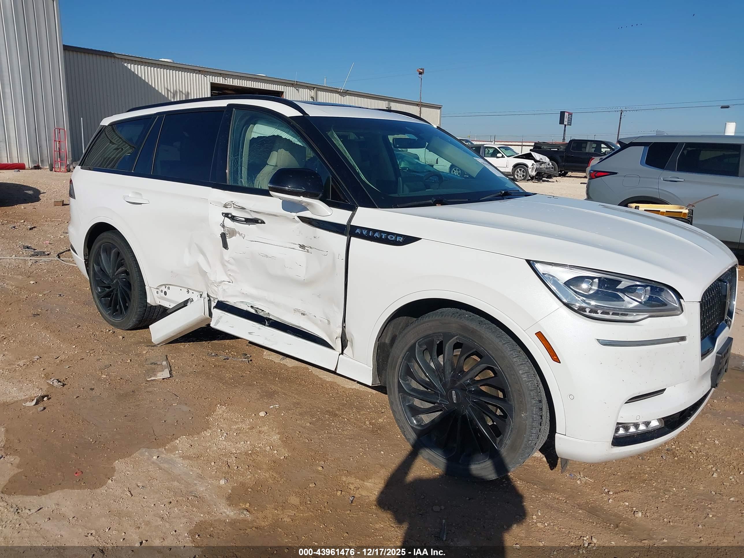 LINCOLN AVIATOR image 6