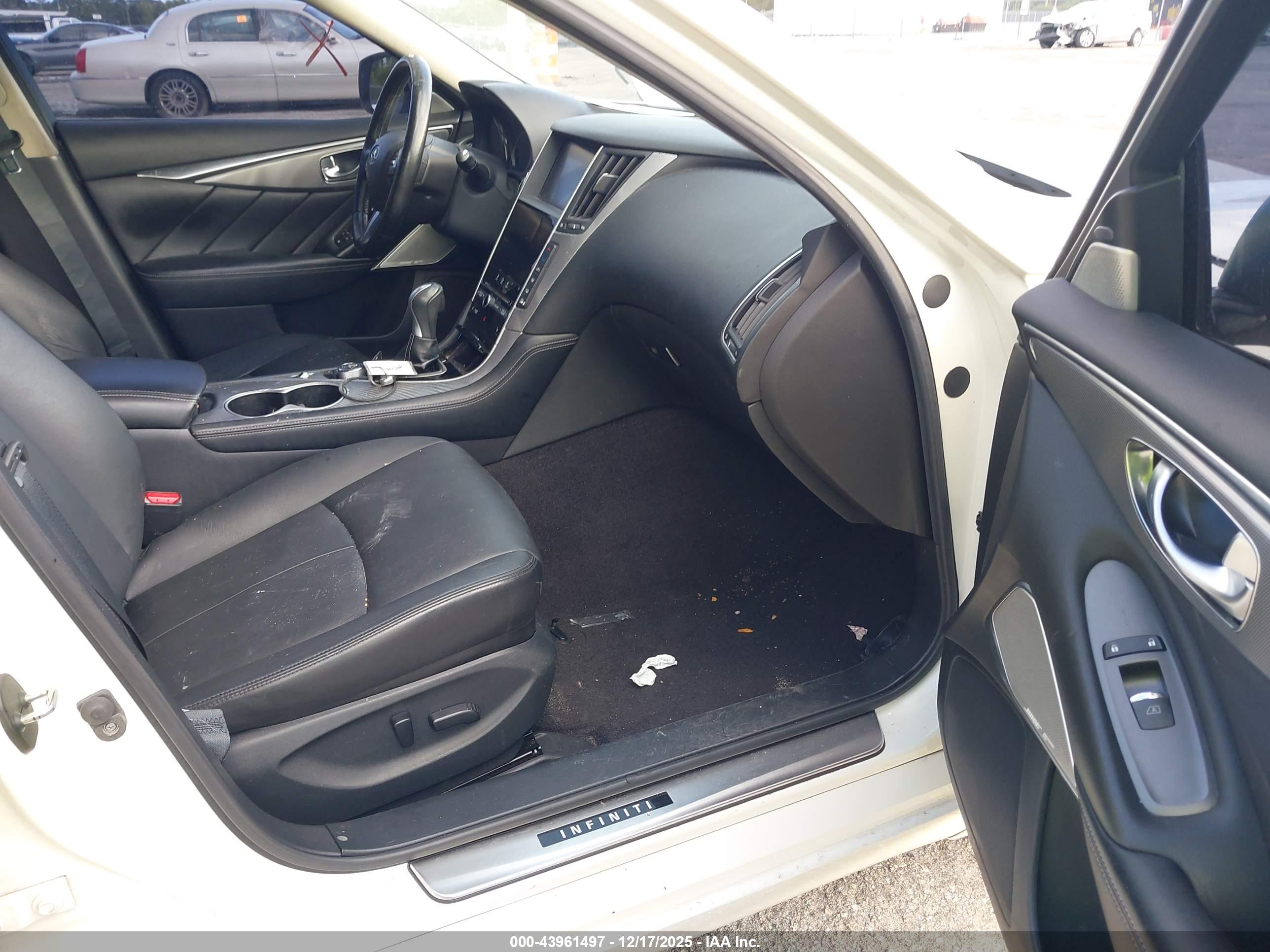 INFINITI Q50 image 5