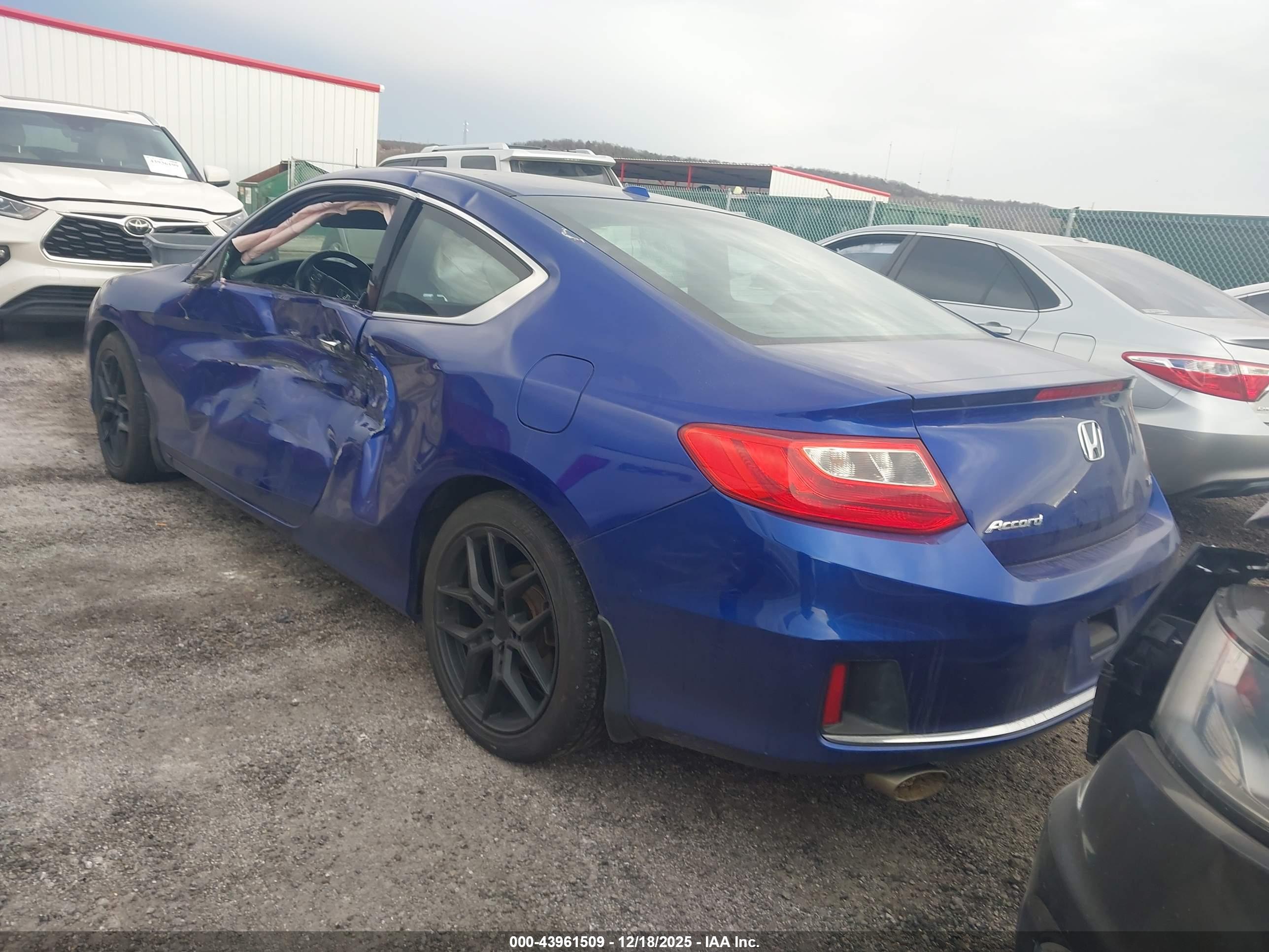 HONDA ACCORD image 3