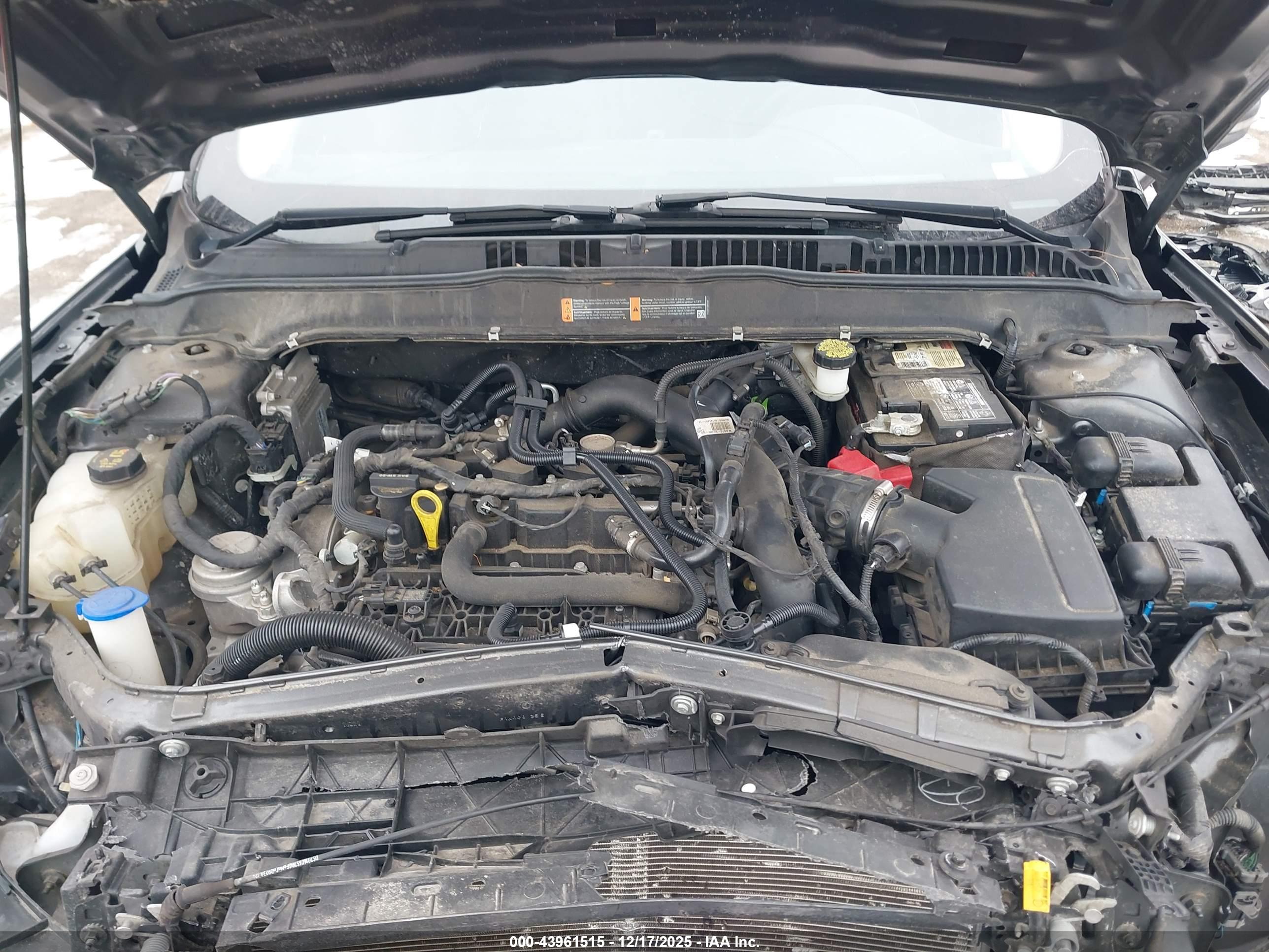 FORD FUSION image 10