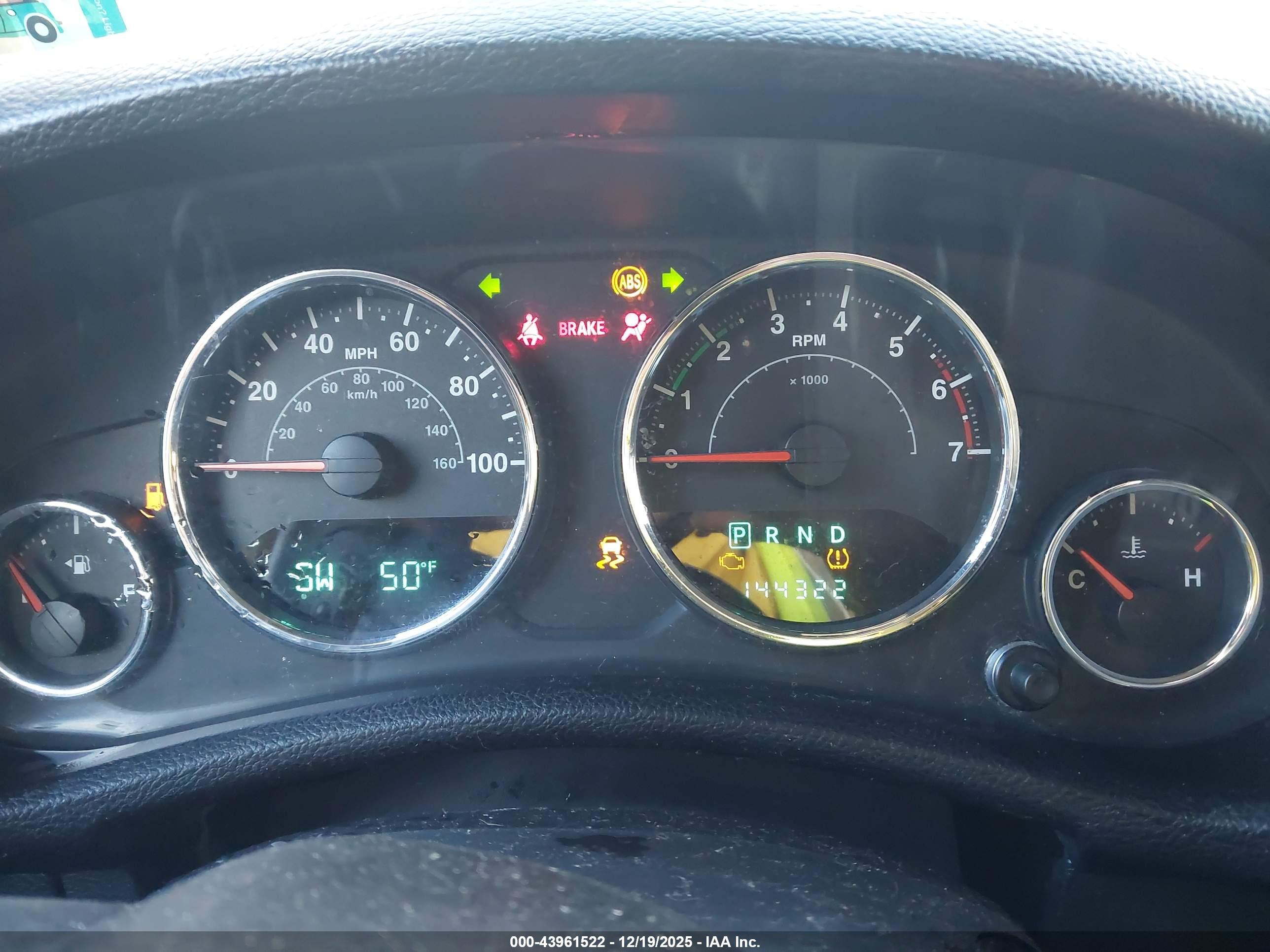 JEEP WRANGLER image 7