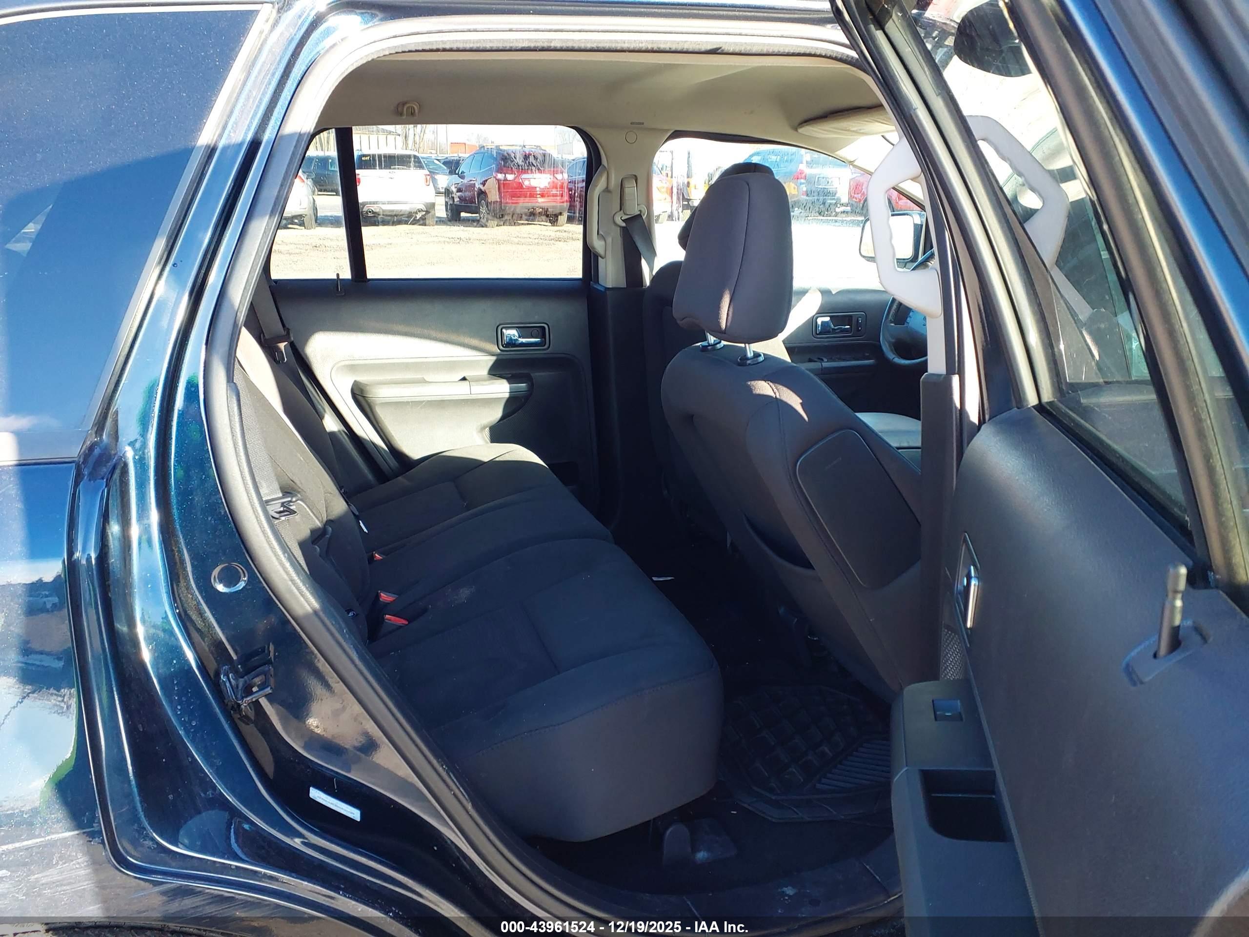 FORD EDGE image 8