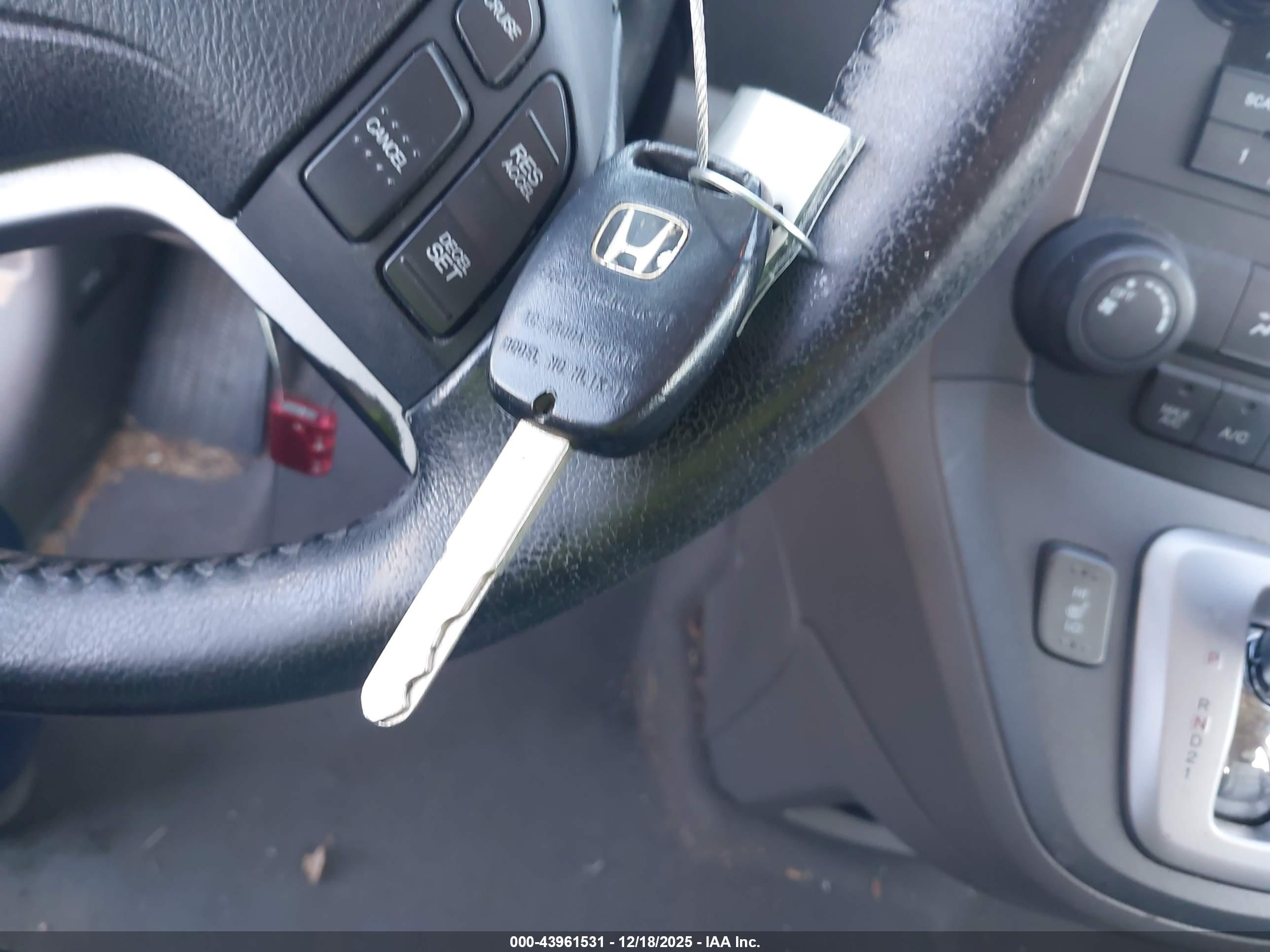 HONDA CR-V image 11