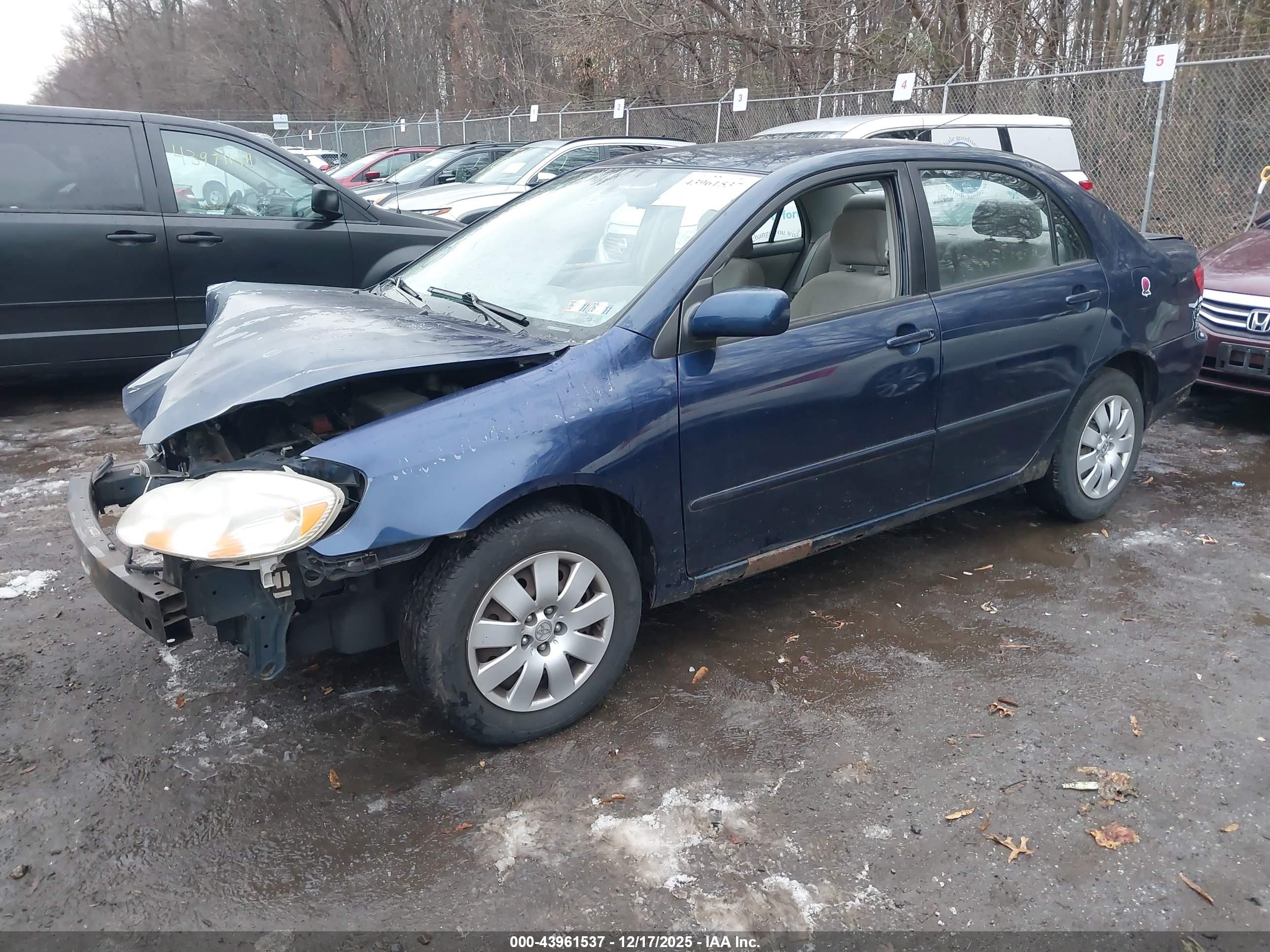 TOYOTA COROLLA image 2