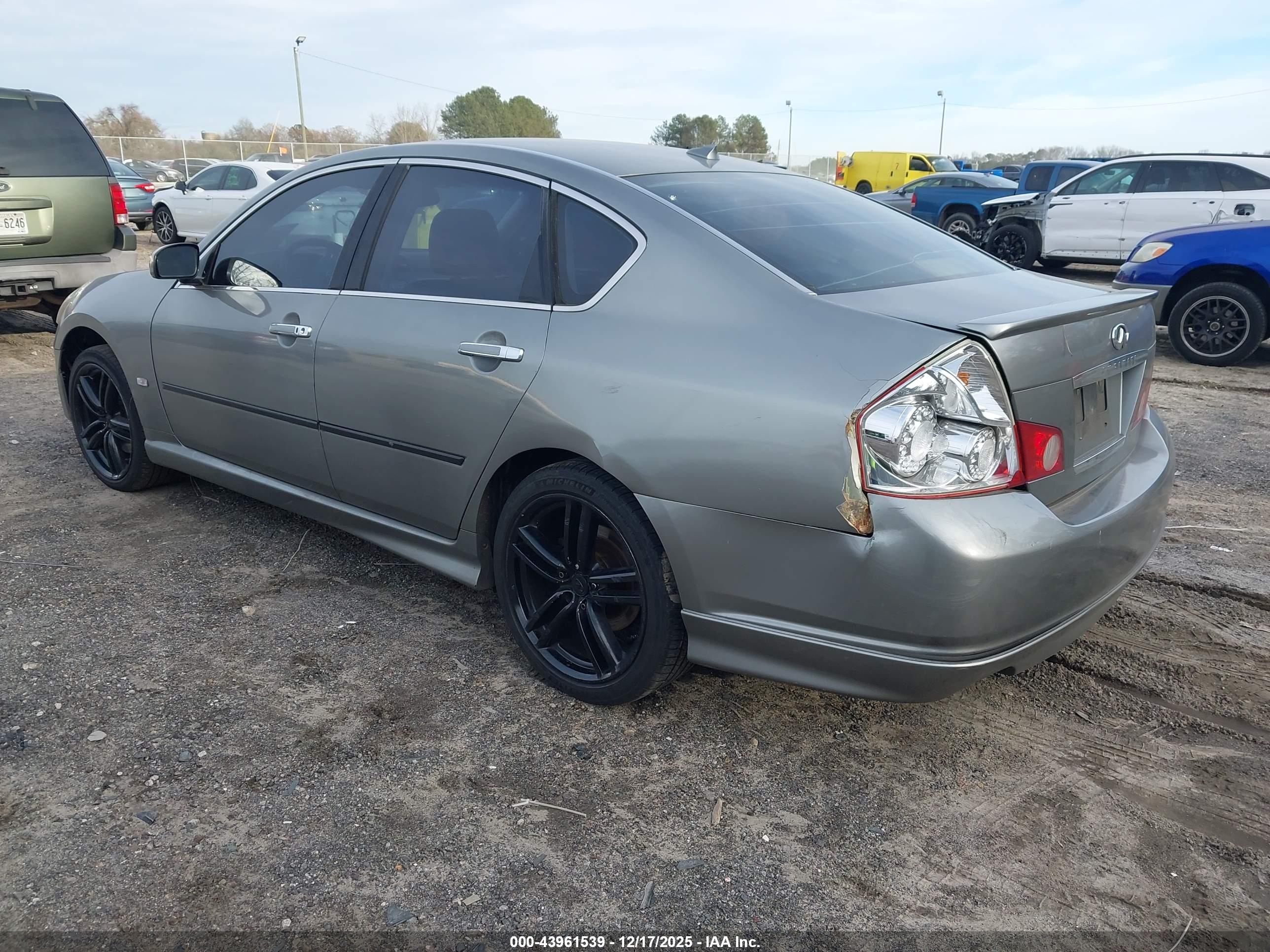 INFINITI M35X image 3