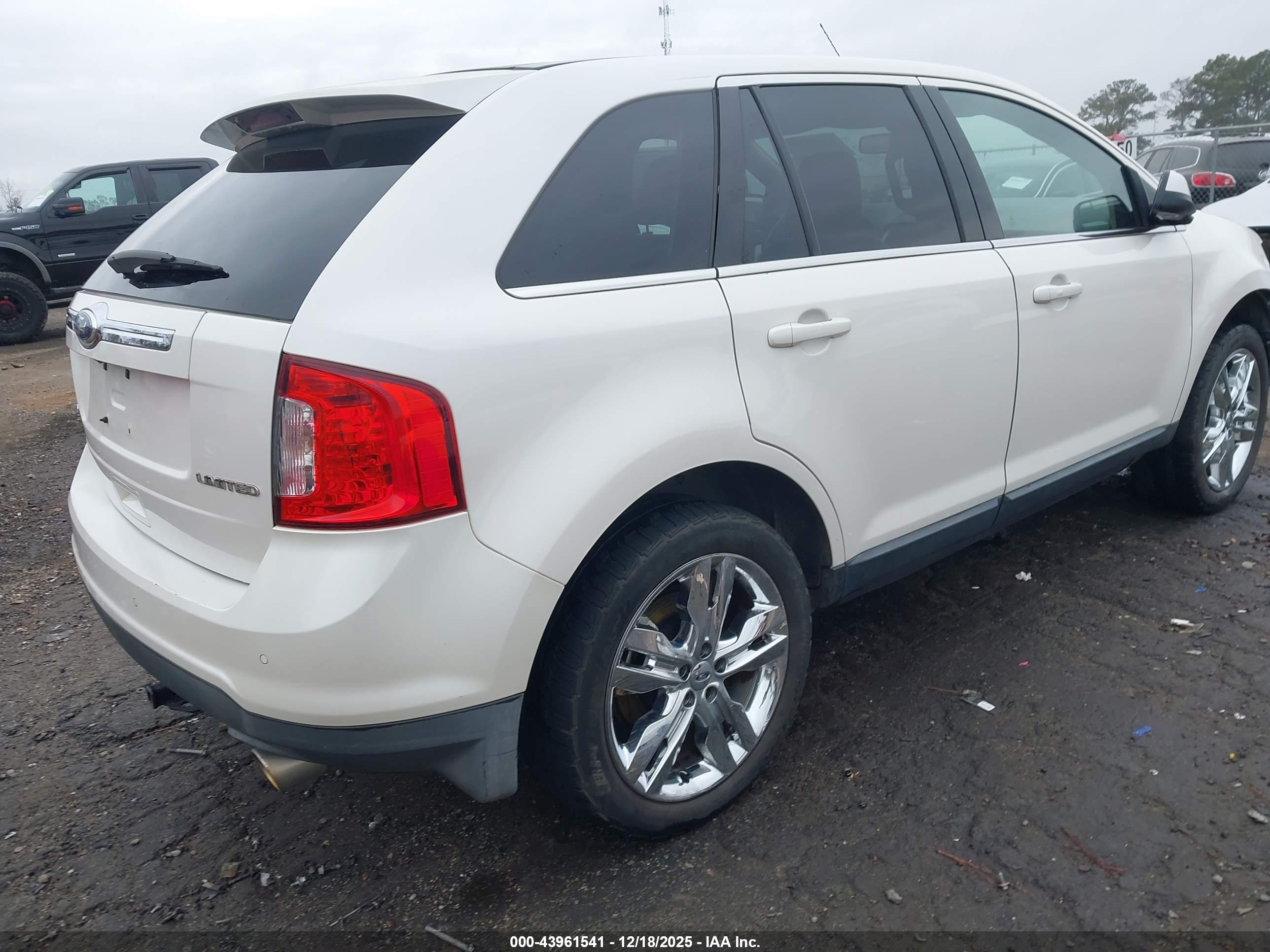 FORD EDGE image 4
