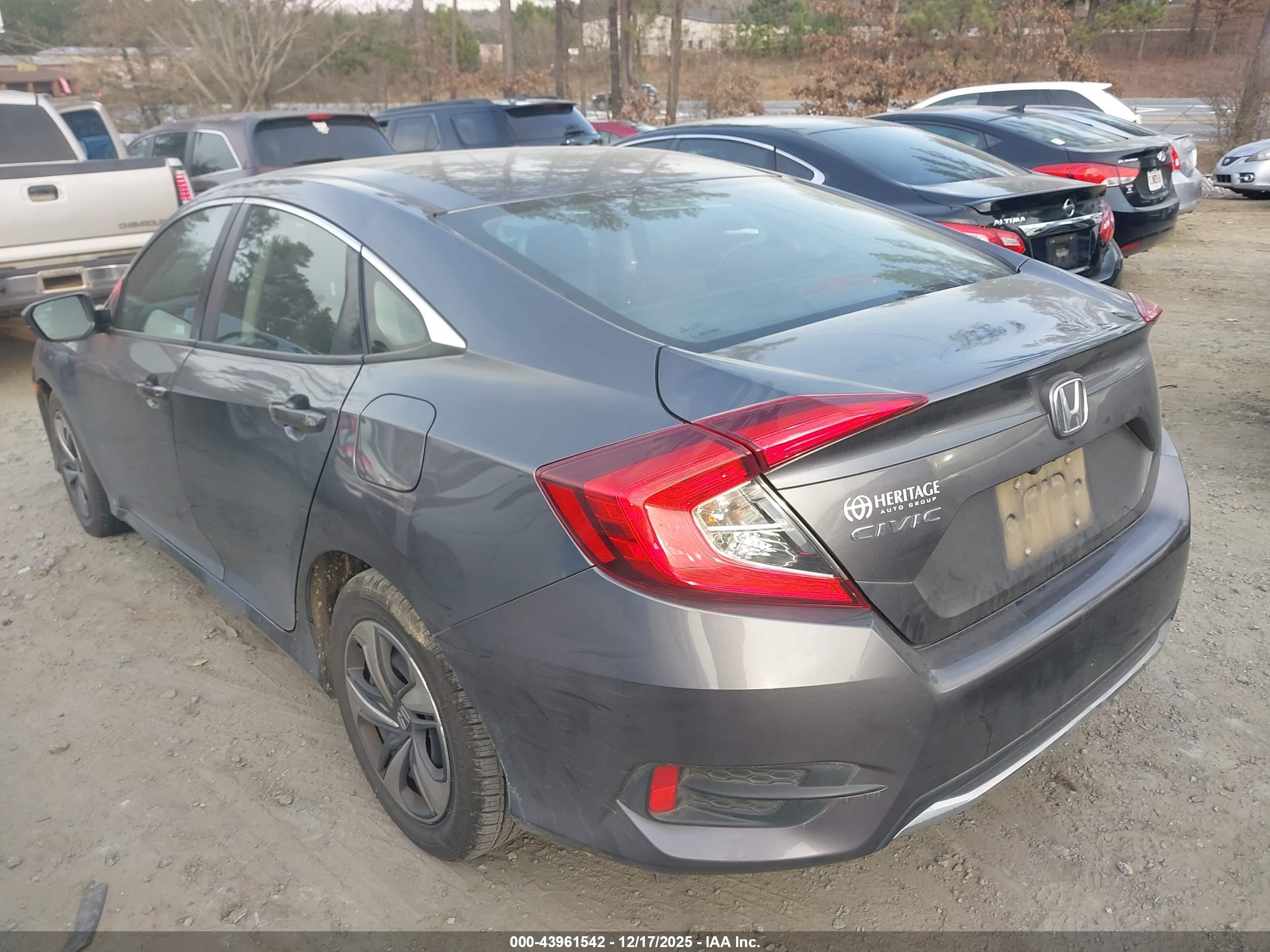 HONDA CIVIC image 3