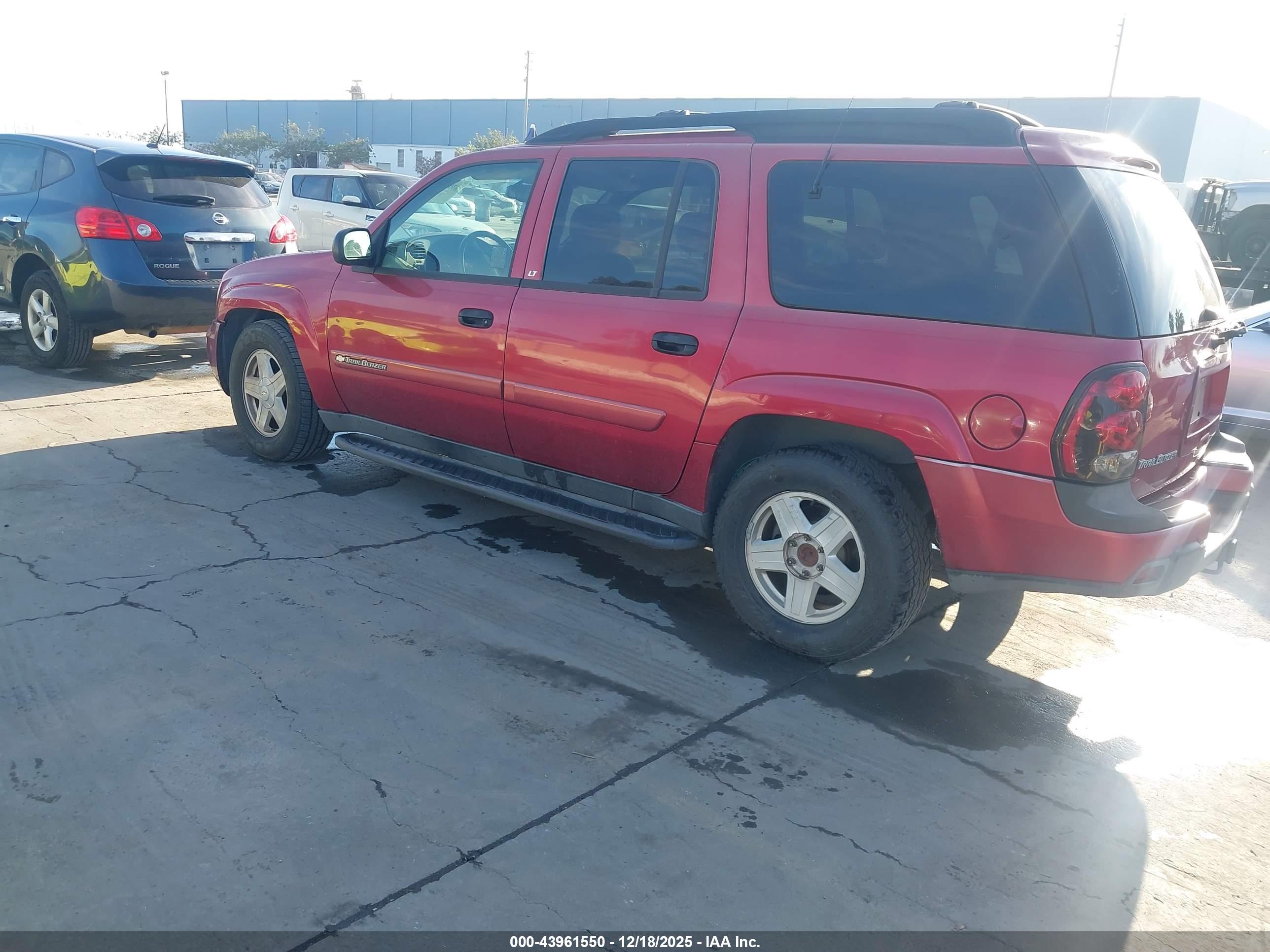 CHEVROLET TRAILBLAZER image 3