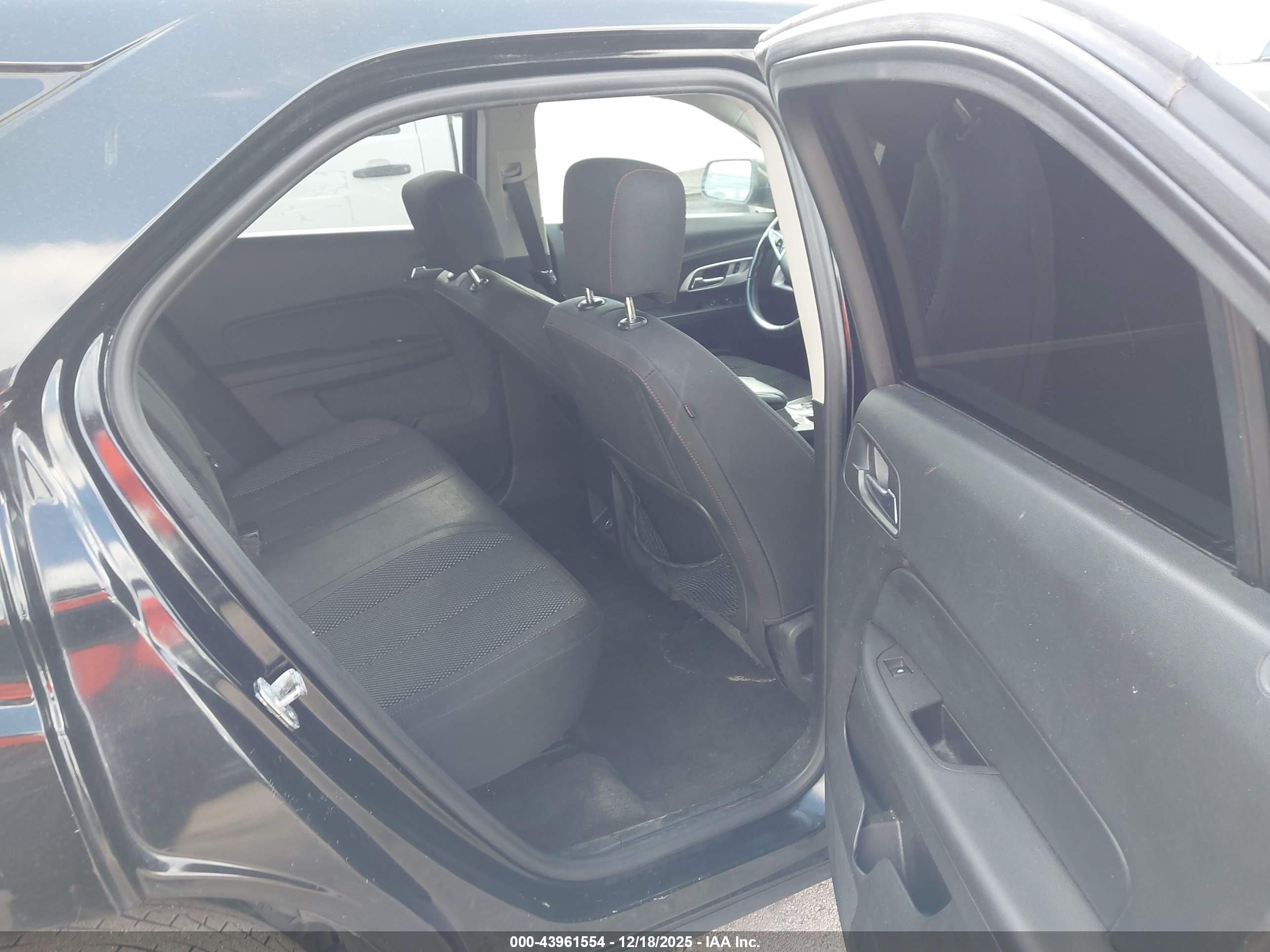 CHEVROLET EQUINOX image 8